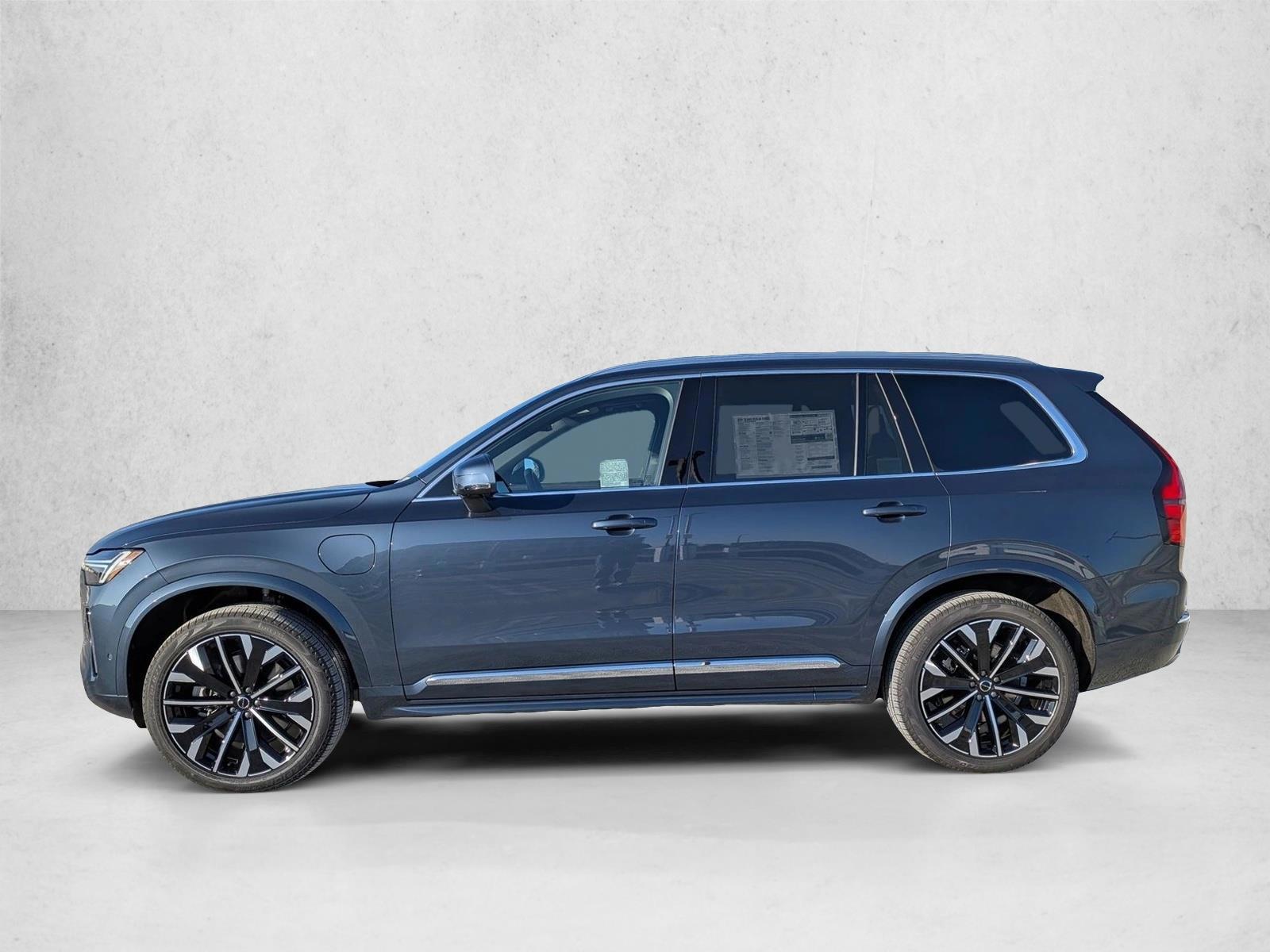 Thumbnail: 2026 Volvo XC90 - 2