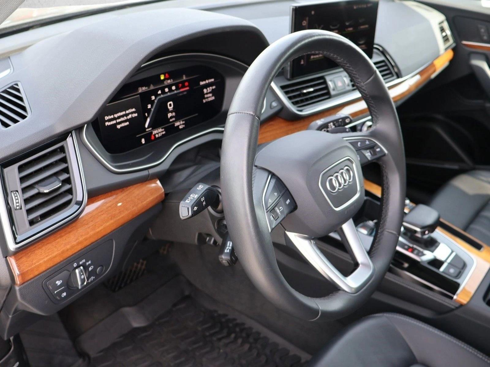 Thumbnail: 2023 Audi Q5 - 3