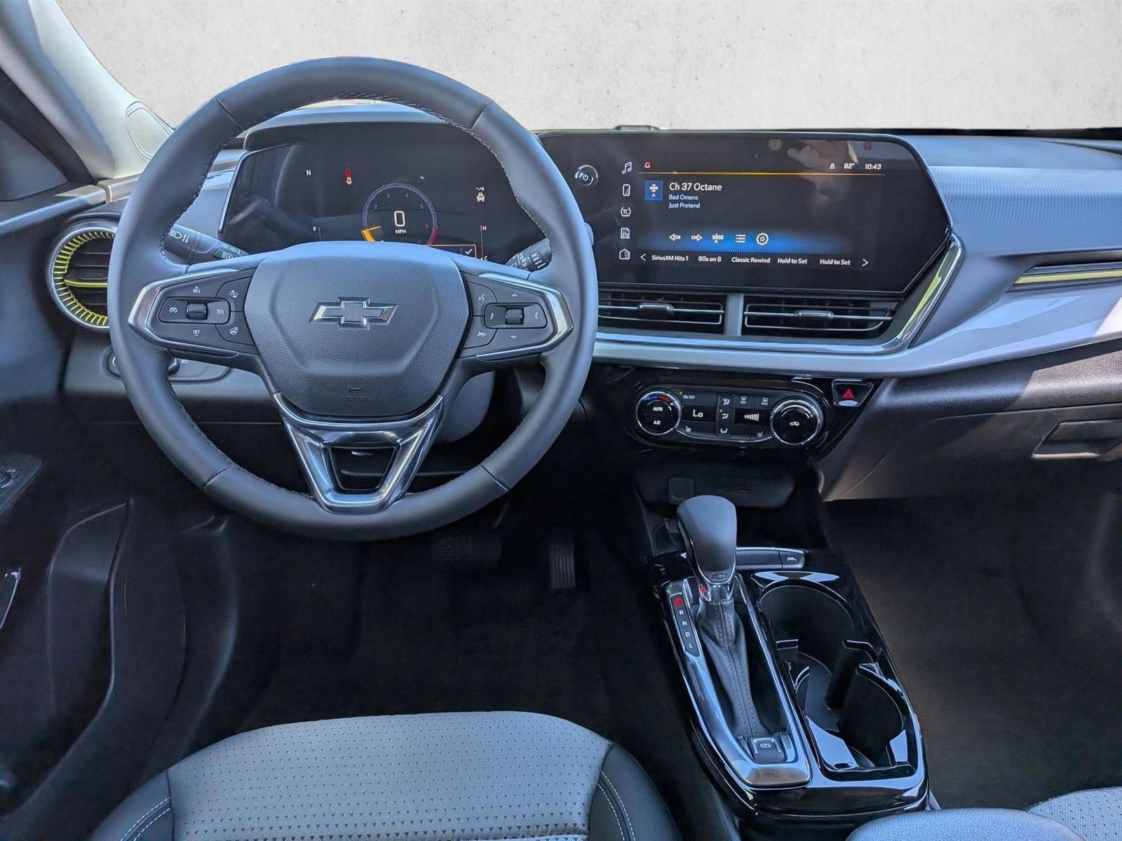Thumbnail: 2026 Chevrolet Trax - 3
