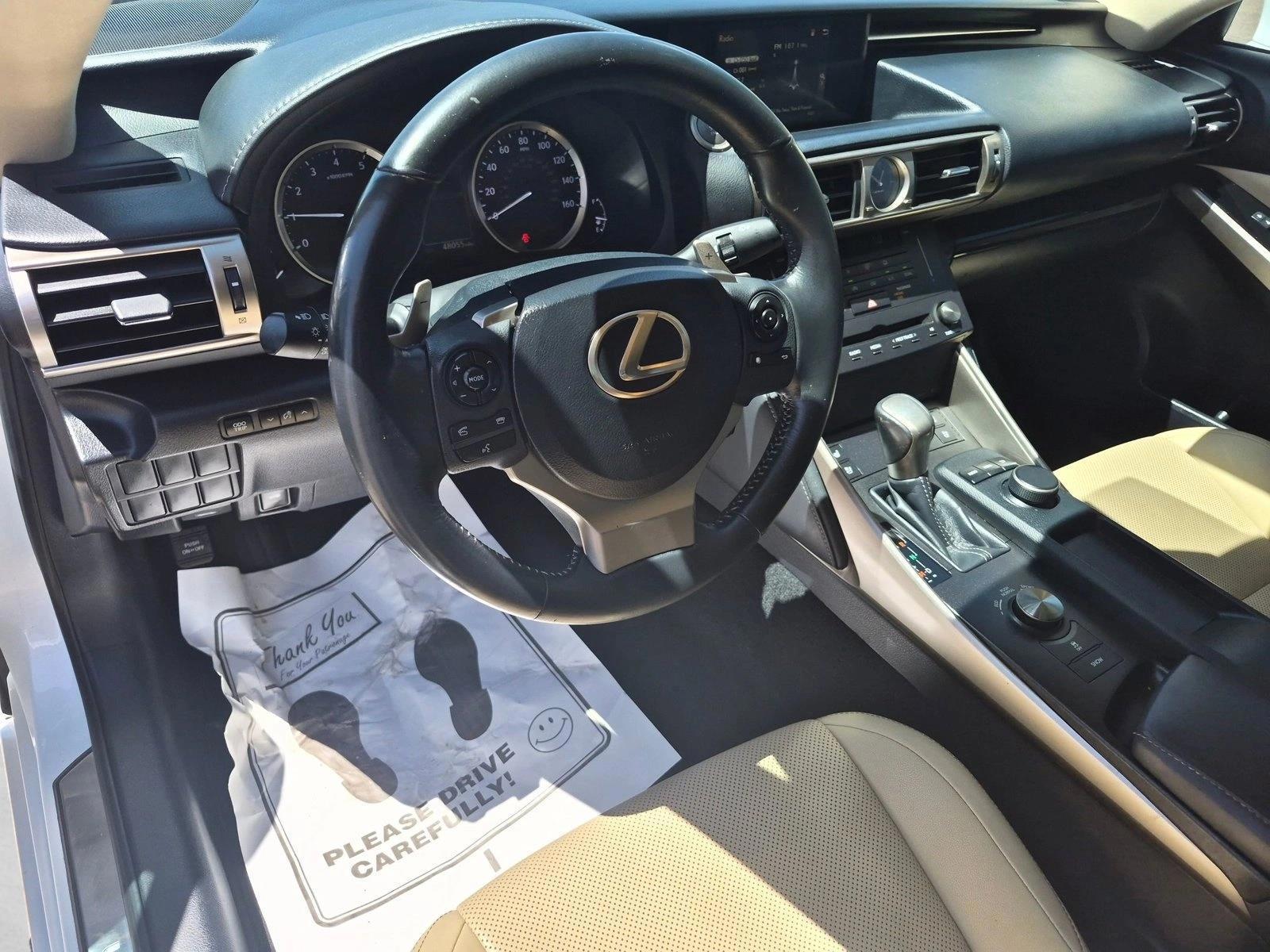 Thumbnail: 2015 Lexus IS - 3