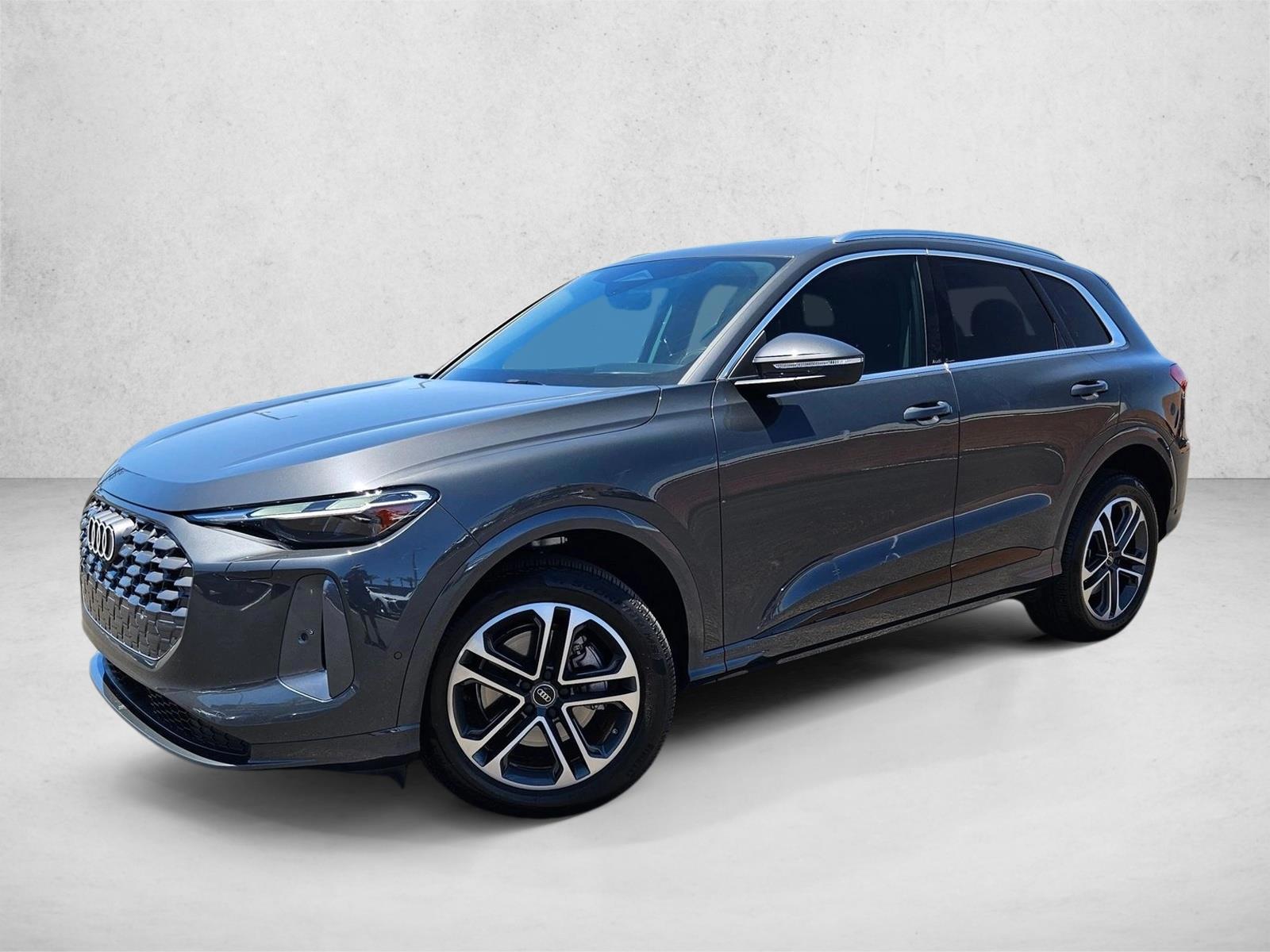 Thumbnail: 2025 Audi Q5 - 1