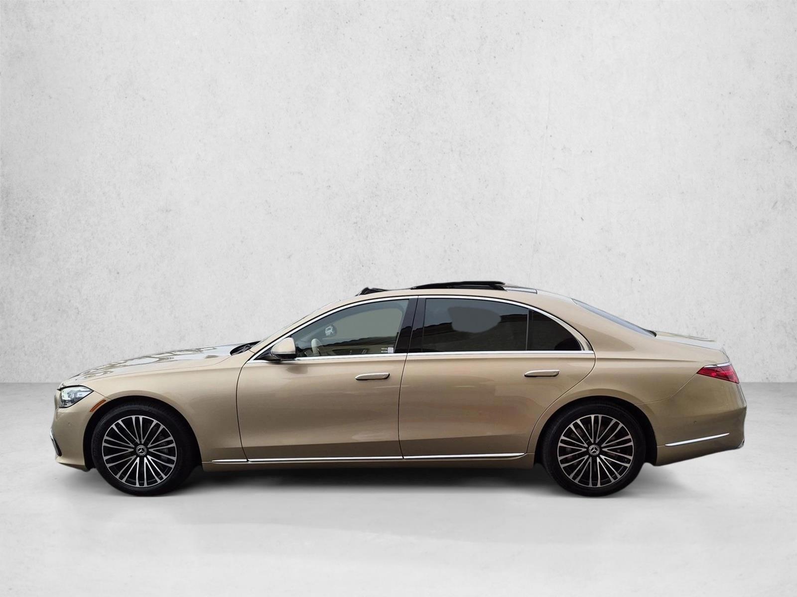 Thumbnail: 2022 Mercedes-Benz S-Class - 2
