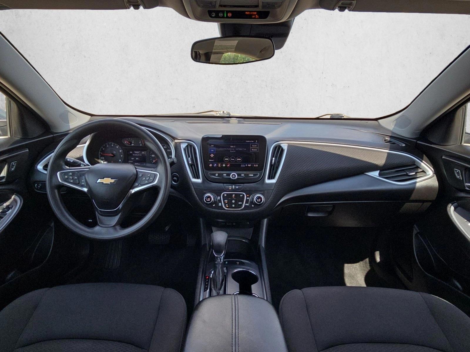 Thumbnail: 2024 Chevrolet Malibu - 3