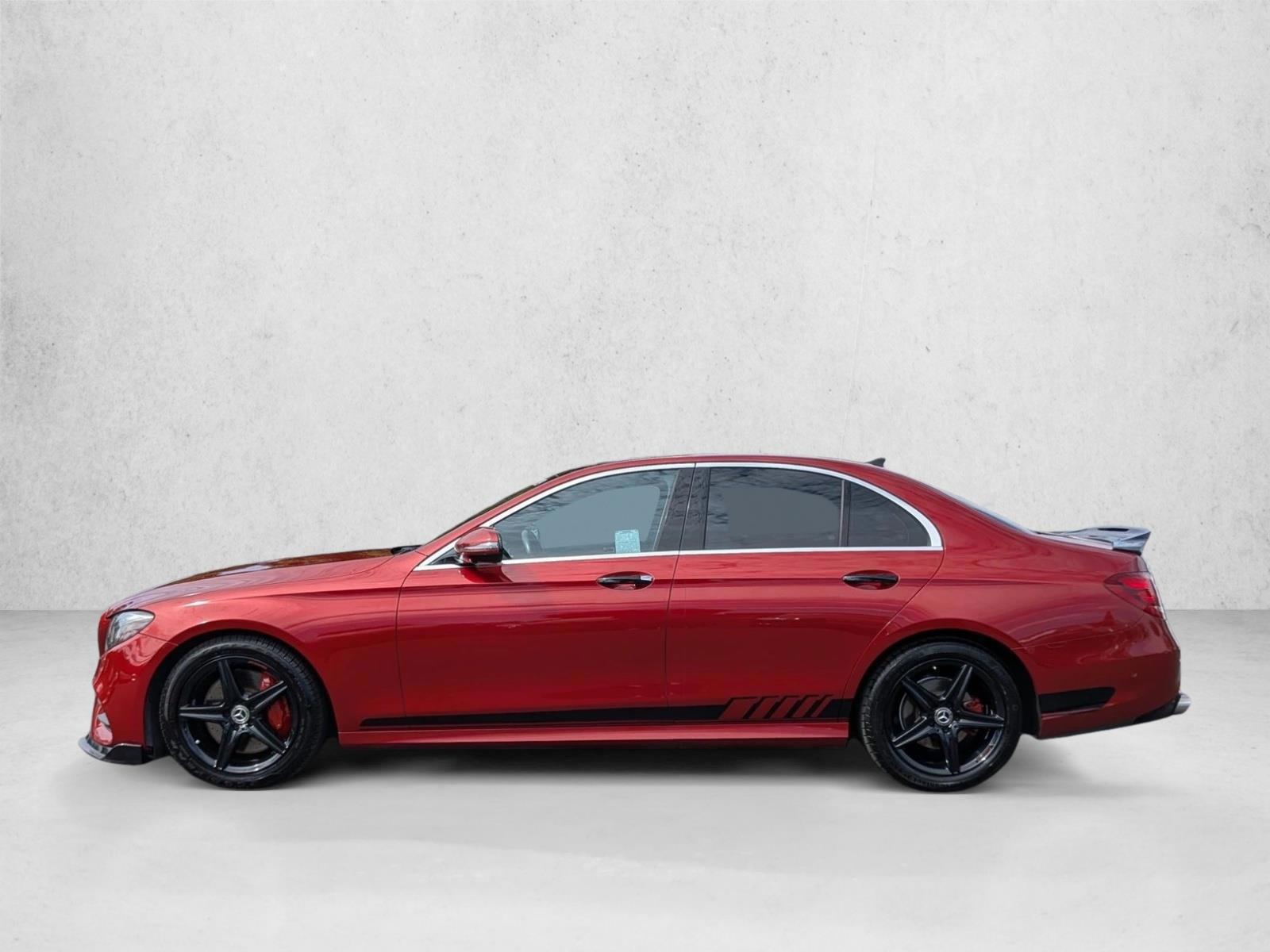 Thumbnail: 2019 Mercedes-Benz E-Class - 2