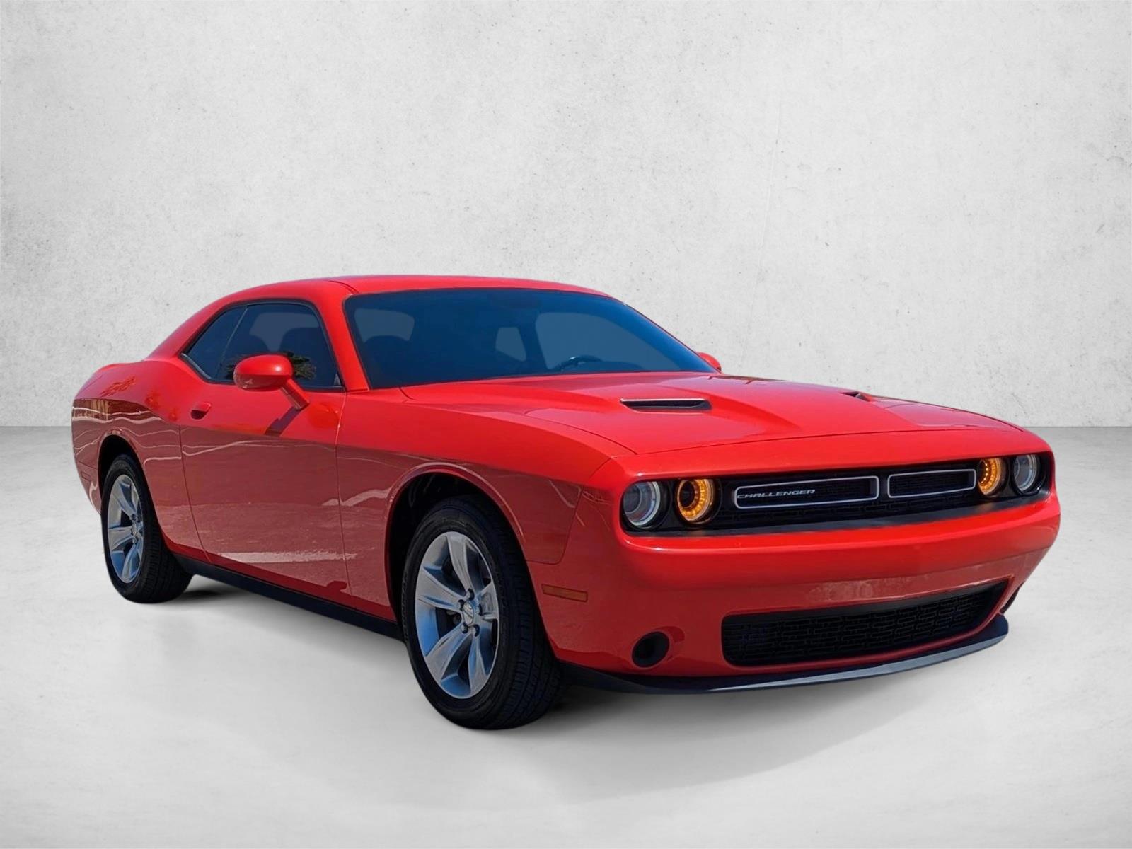 2021 Dodge Challenger SXT - Photo 3