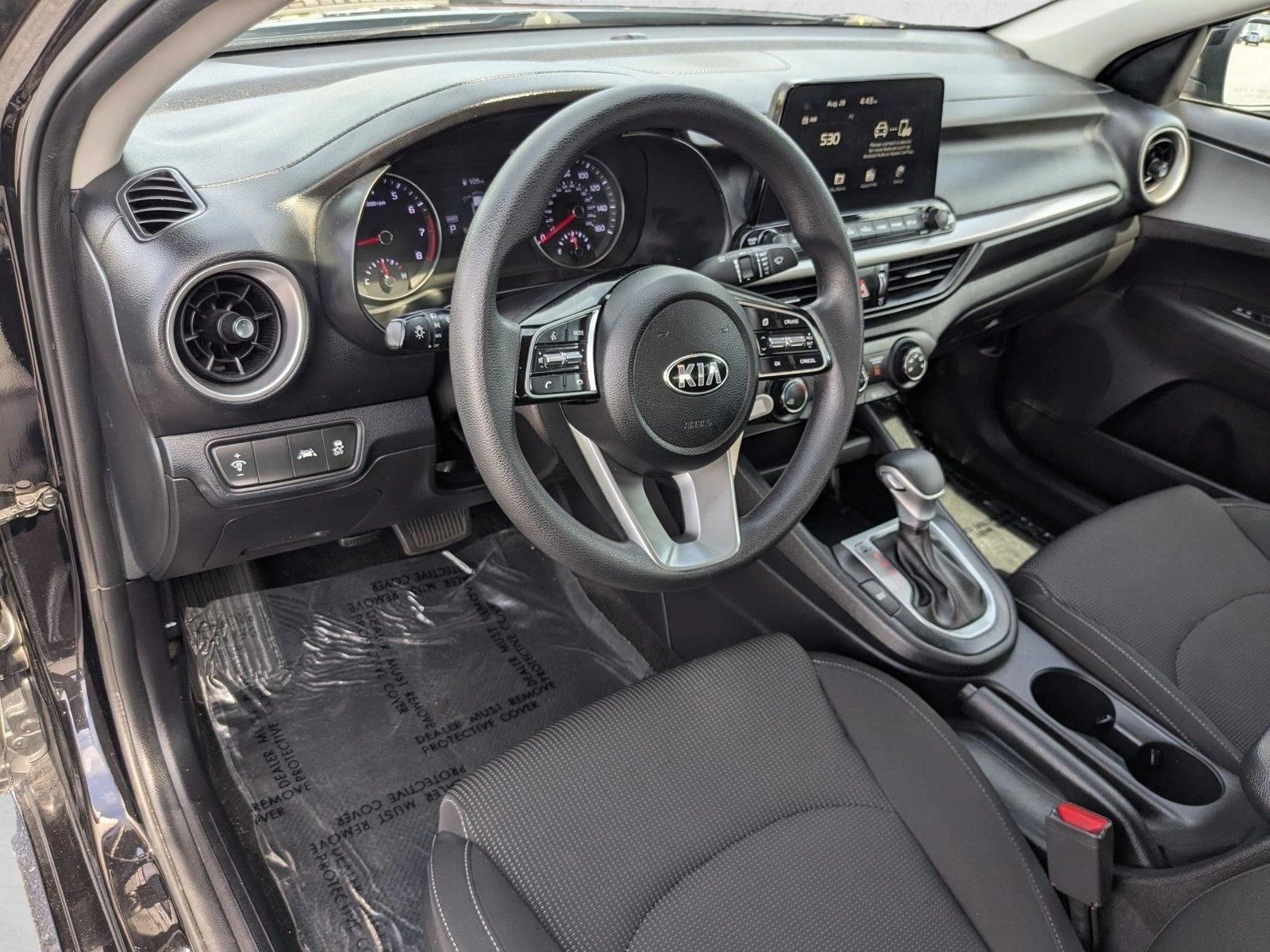 Thumbnail: 2021 Kia Forte - 3