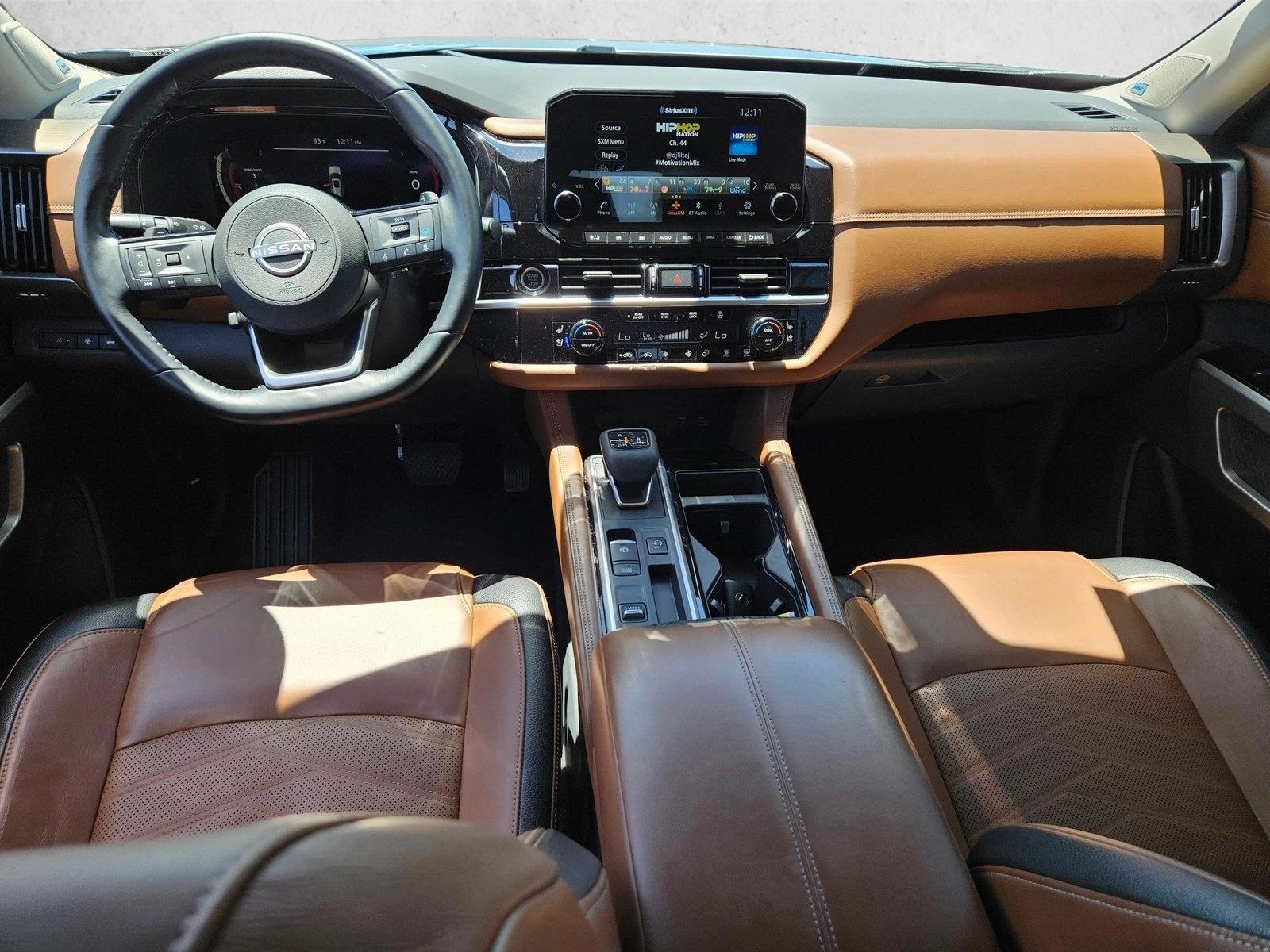 Thumbnail: 2022 Nissan Pathfinder - 3