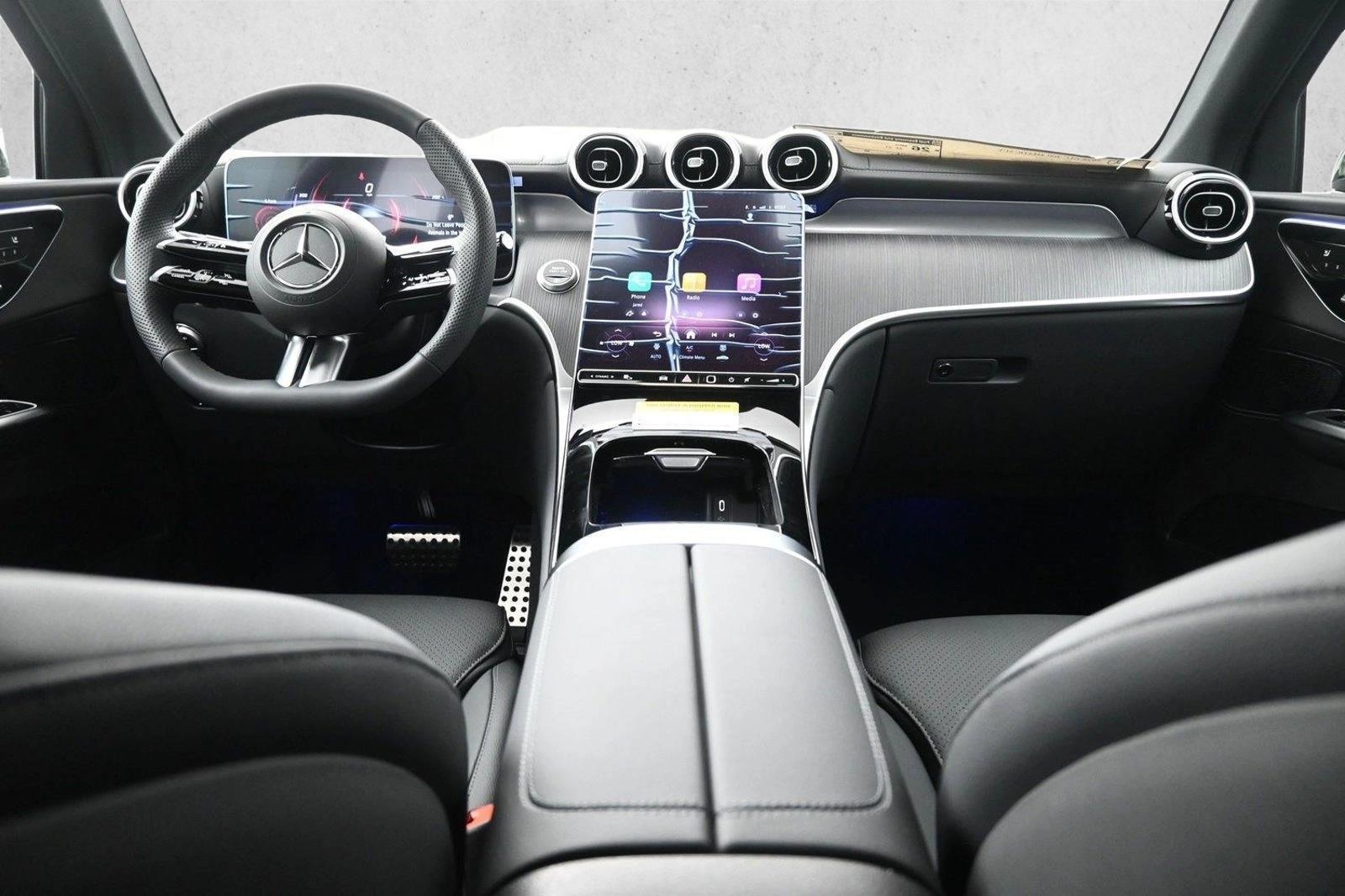 Thumbnail: 2026 Mercedes-Benz GLC - 3