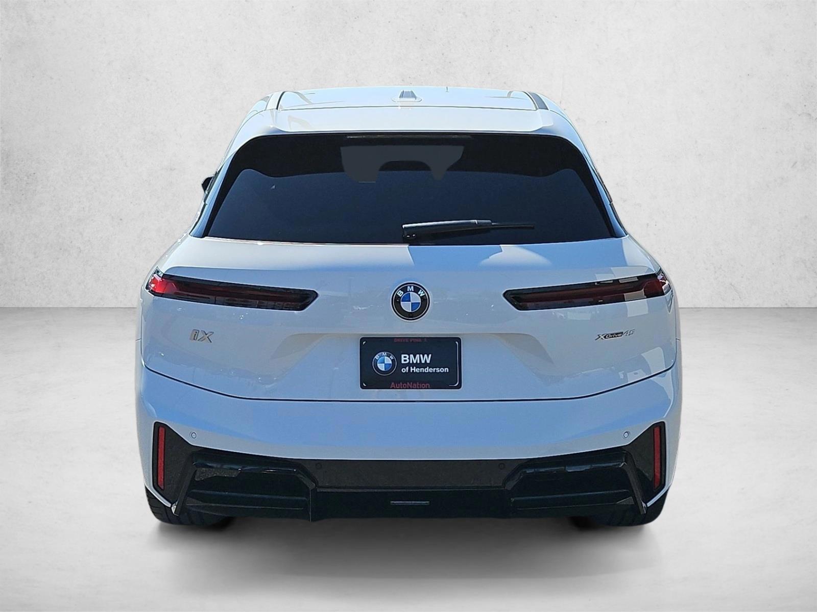 2026 BMW iX 45 - Photo 7