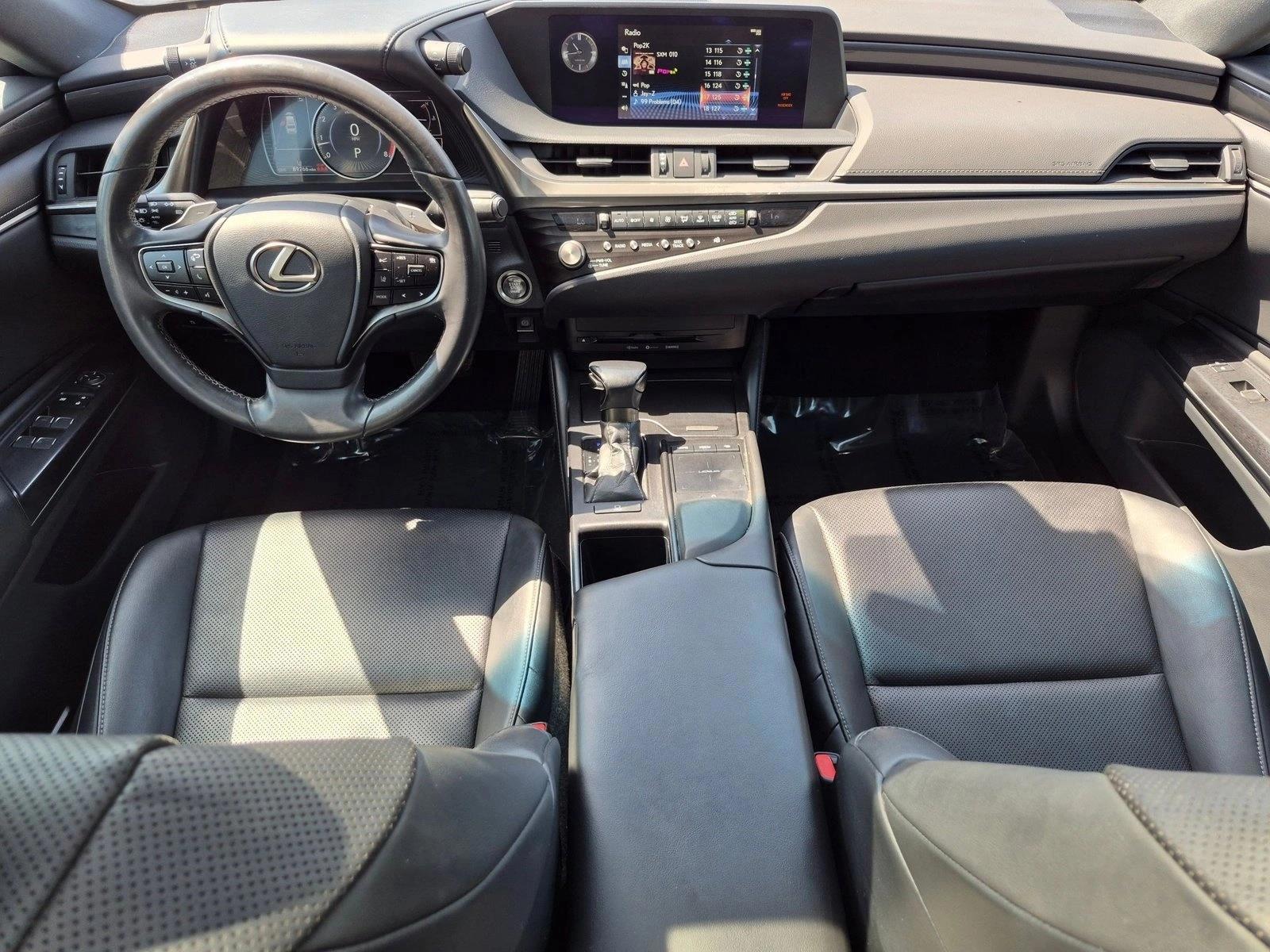 Thumbnail: 2021 Lexus ES - 4