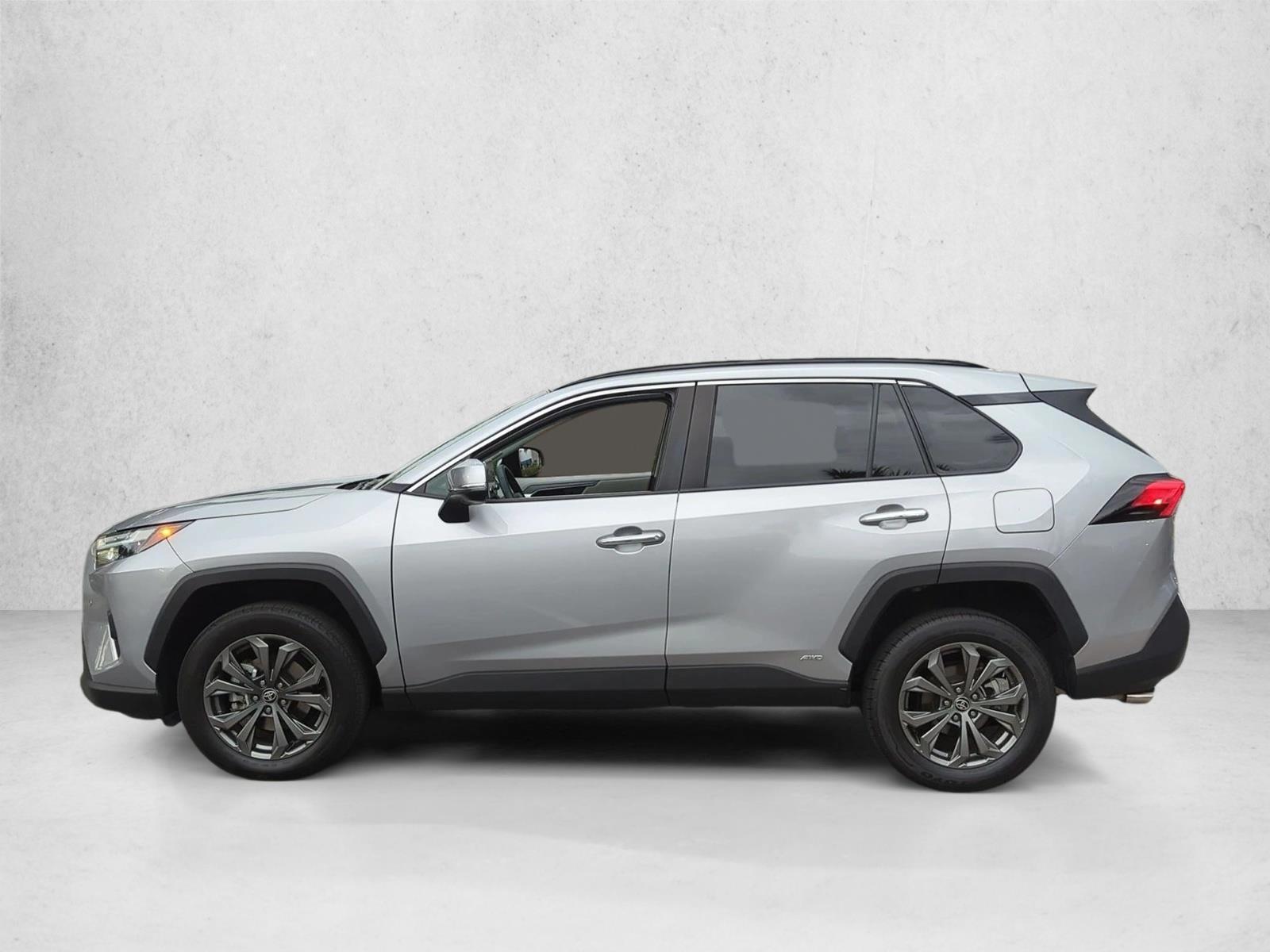 Thumbnail: 2022 Toyota RAV4 - 2