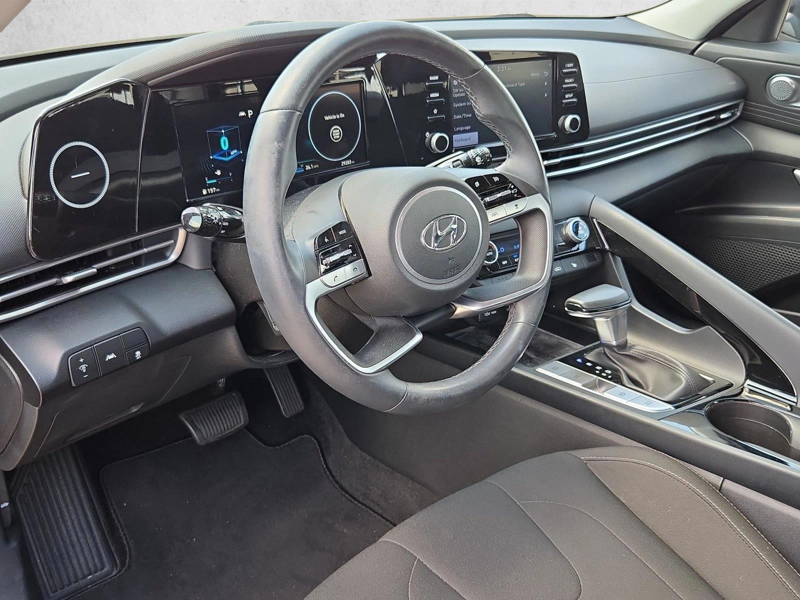 Thumbnail: 2021 Hyundai Elantra - 3