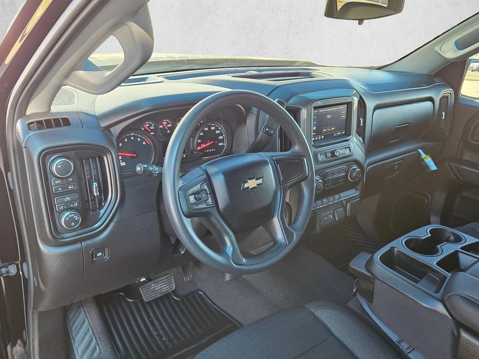 Thumbnail: 2026 Chevrolet Silverado 1500 - 3