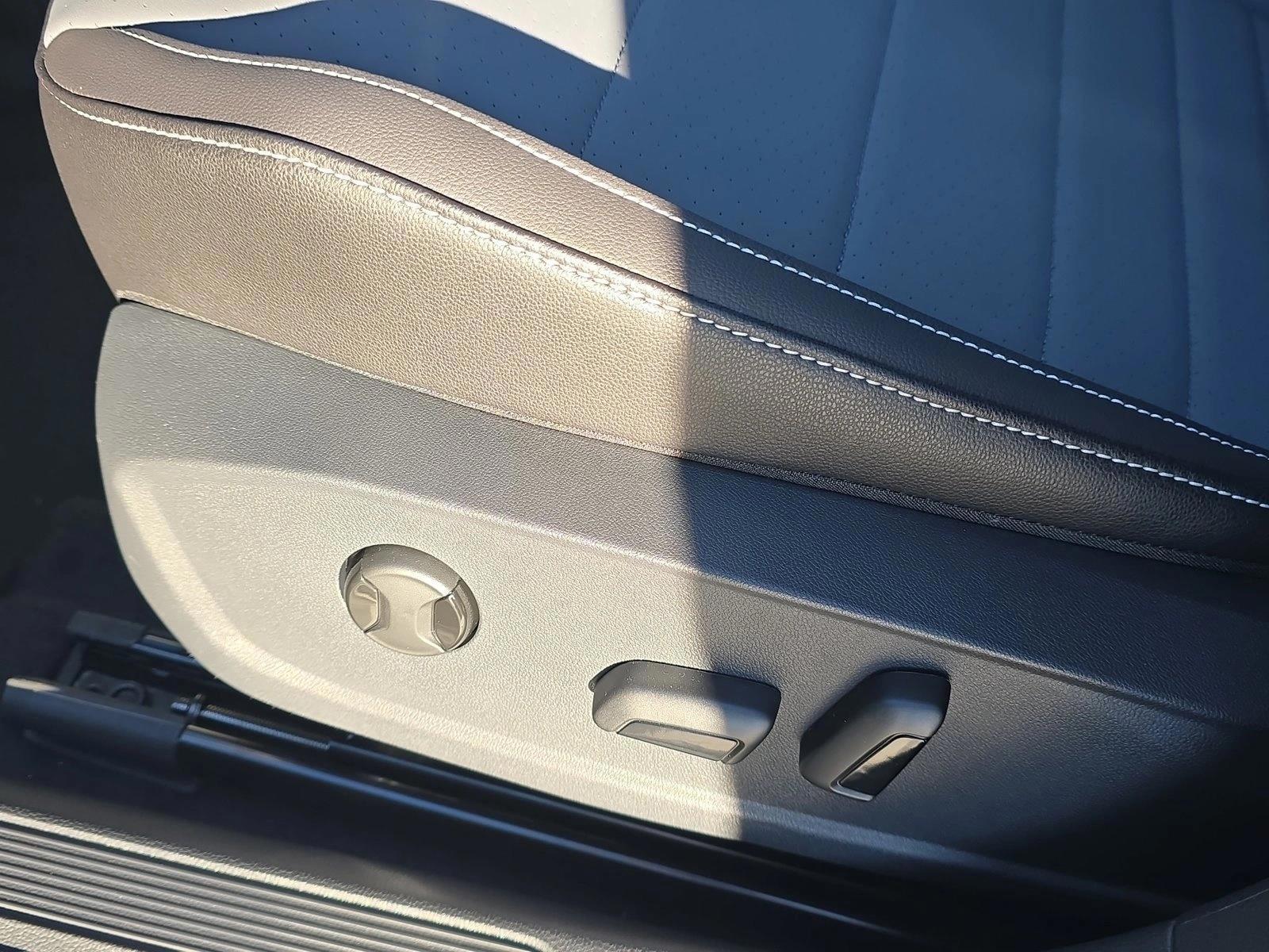 Thumbnail: 2026 Volkswagen Jetta - 4