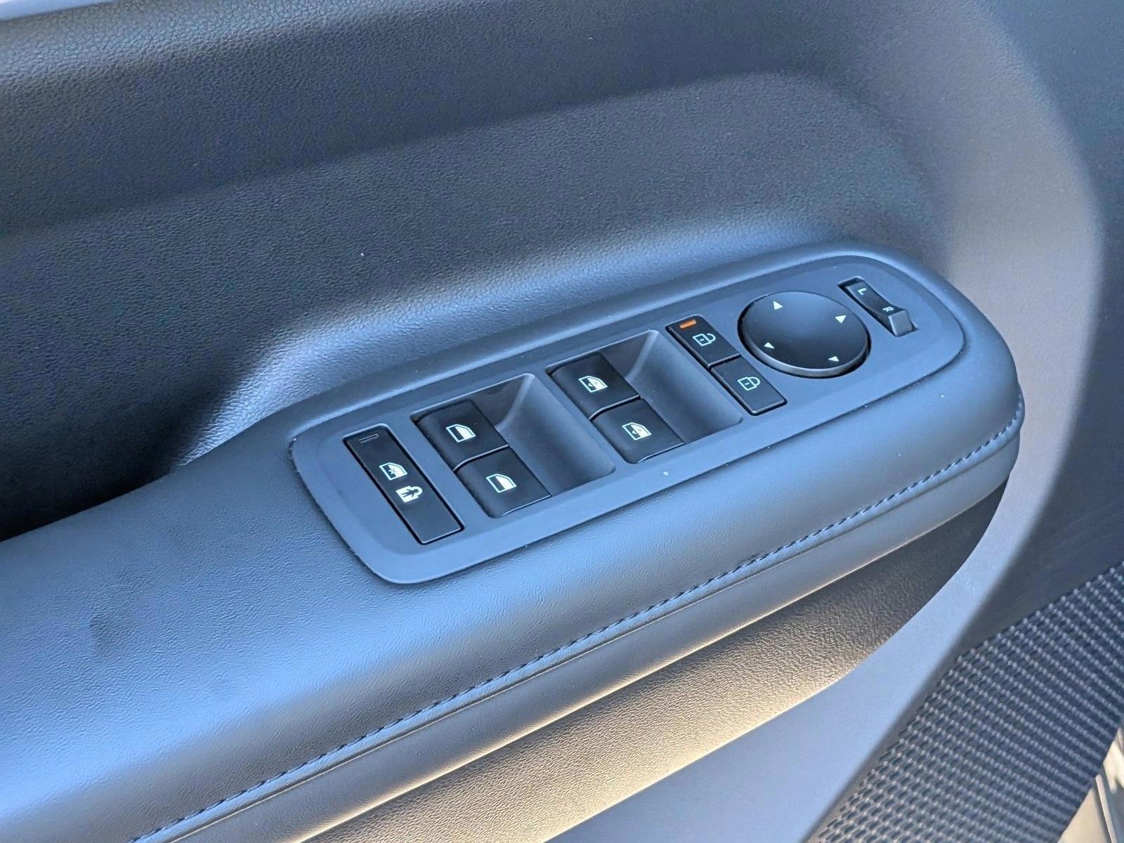 2026 Hyundai Santa Fe SEL - Photo 12