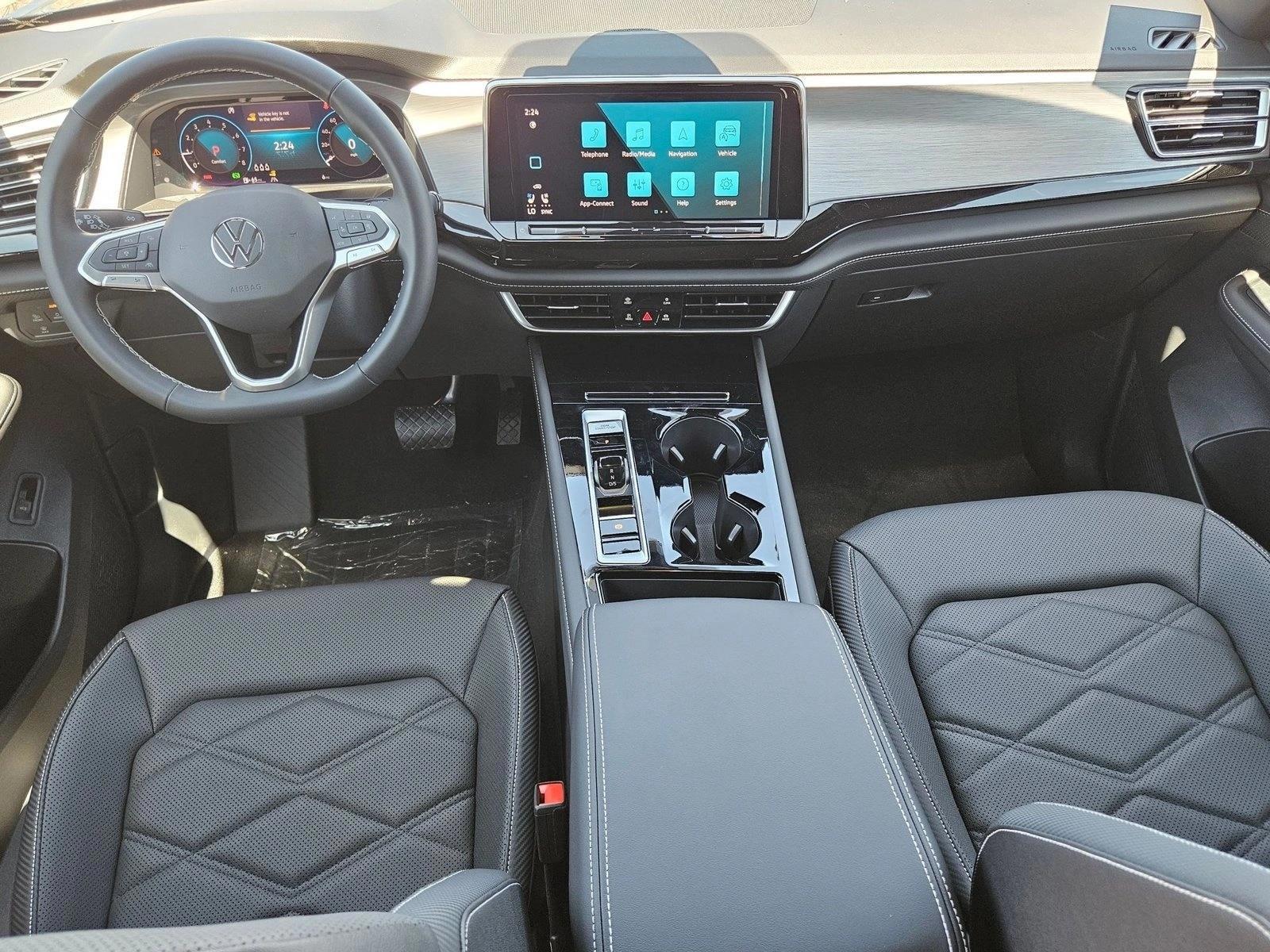 Thumbnail: 2026 Volkswagen Atlas - 3