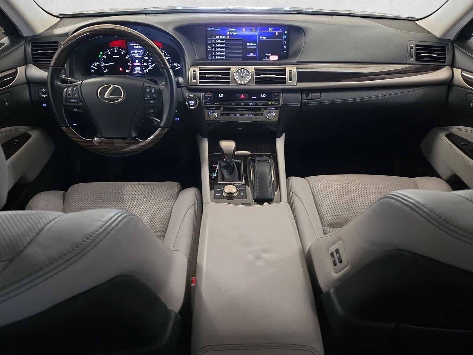 Thumbnail: 2017 Lexus LS - 3
