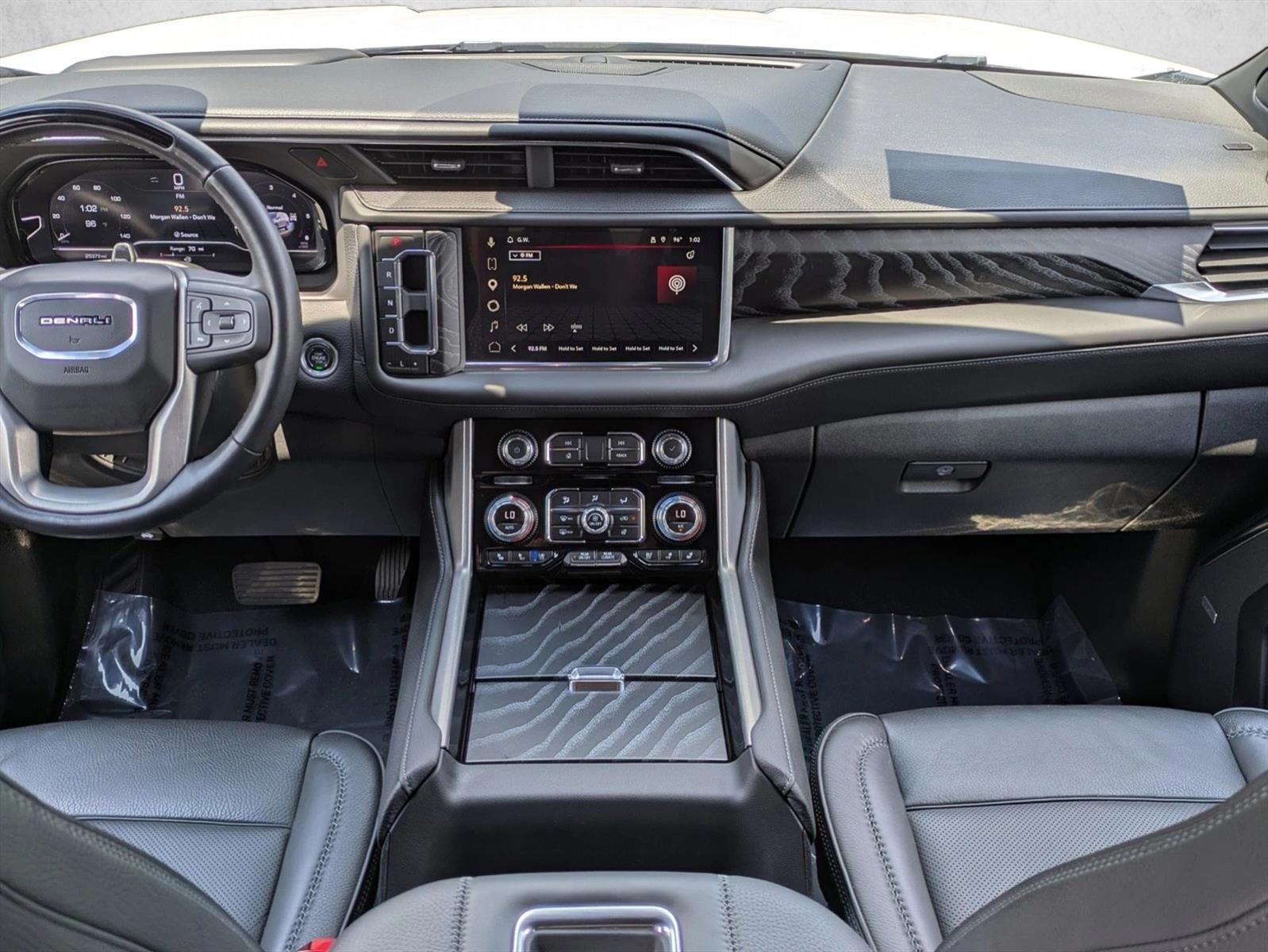 Thumbnail: 2024 GMC Yukon - 3