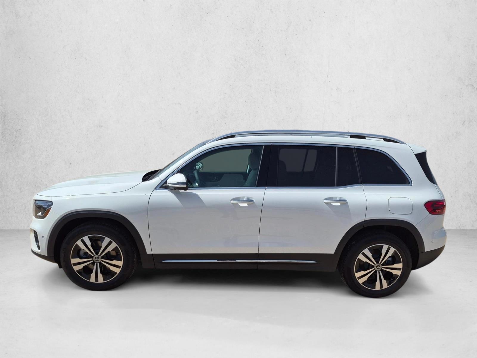 Thumbnail: 2026 Mercedes-Benz GLB - 2