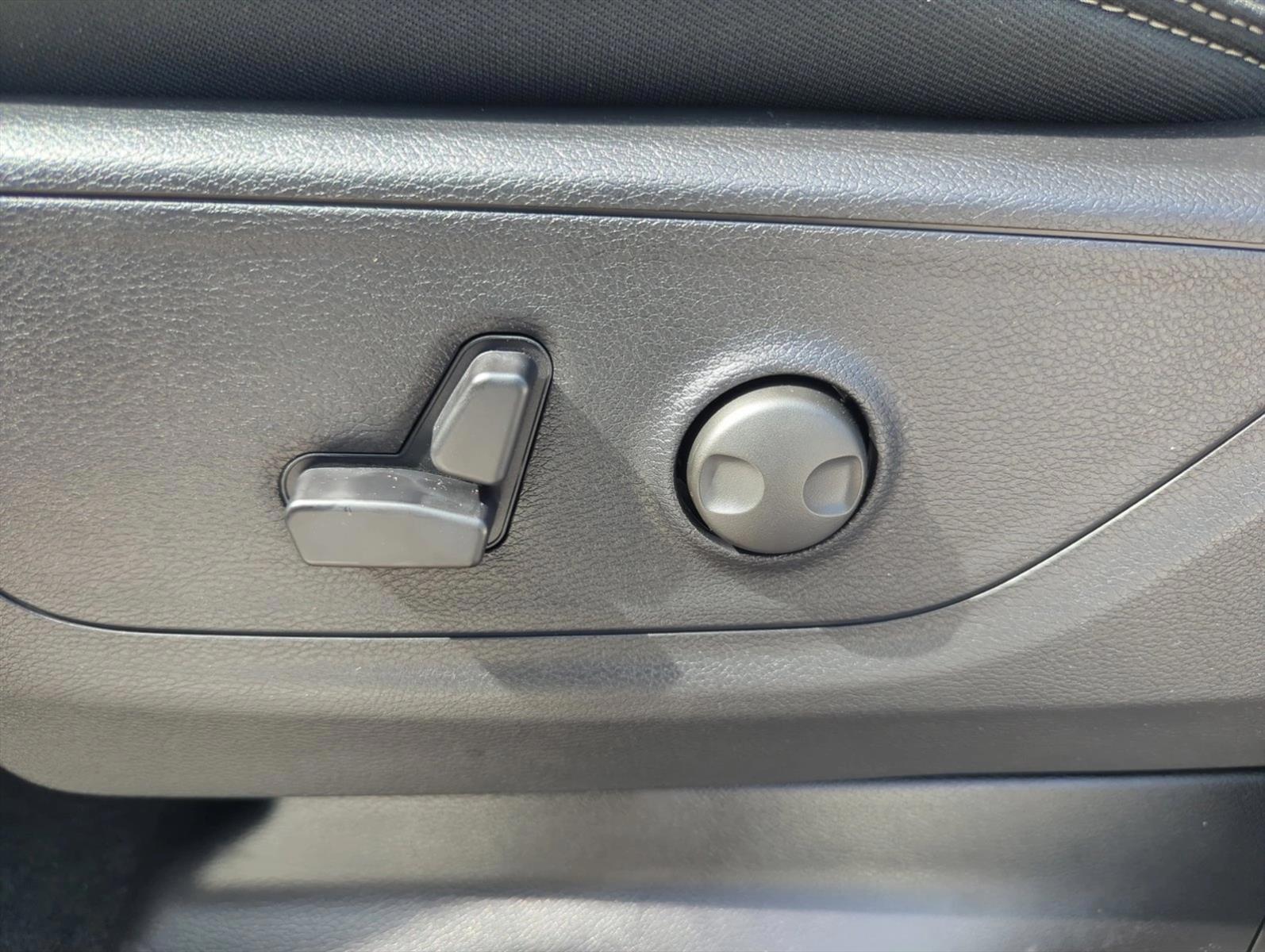 Thumbnail: 2026 RAM 1500 - 4