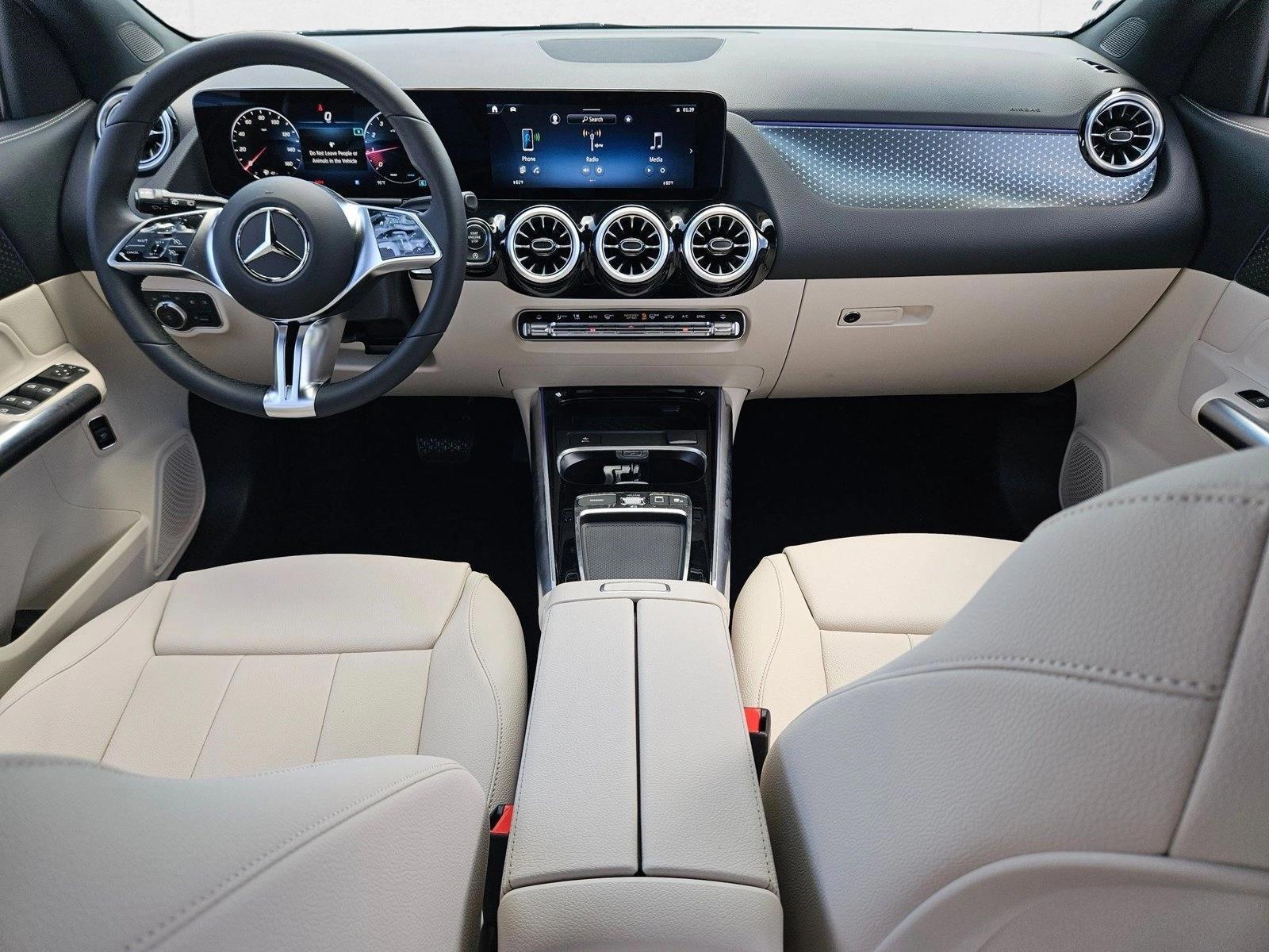 Thumbnail: 2026 Mercedes-Benz GLA - 3