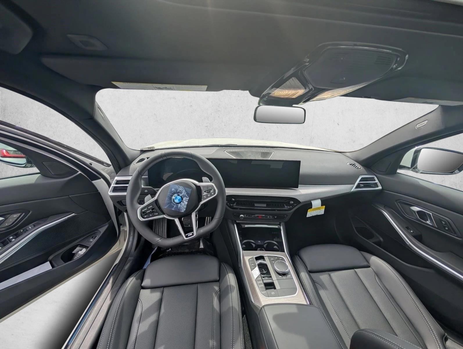 Thumbnail: 2026 BMW 3 Series - 3