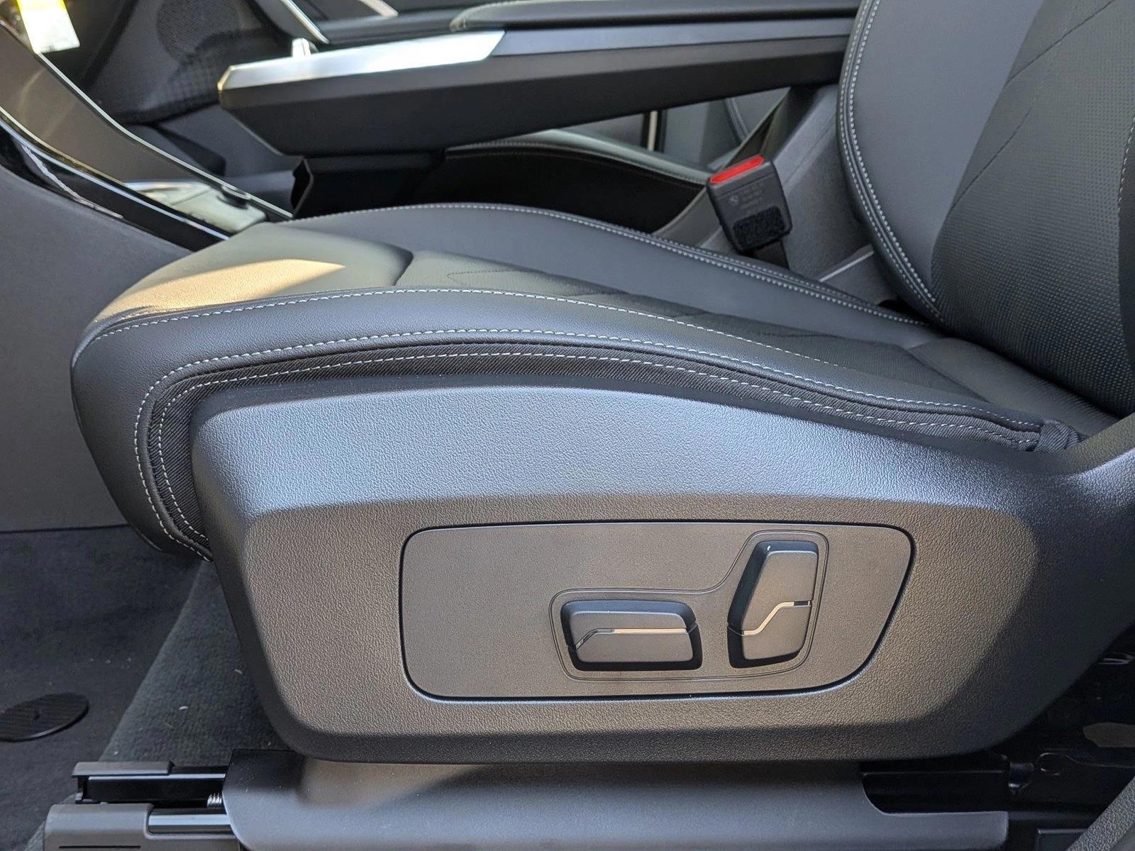 Thumbnail: 2026 BMW X1 - 5
