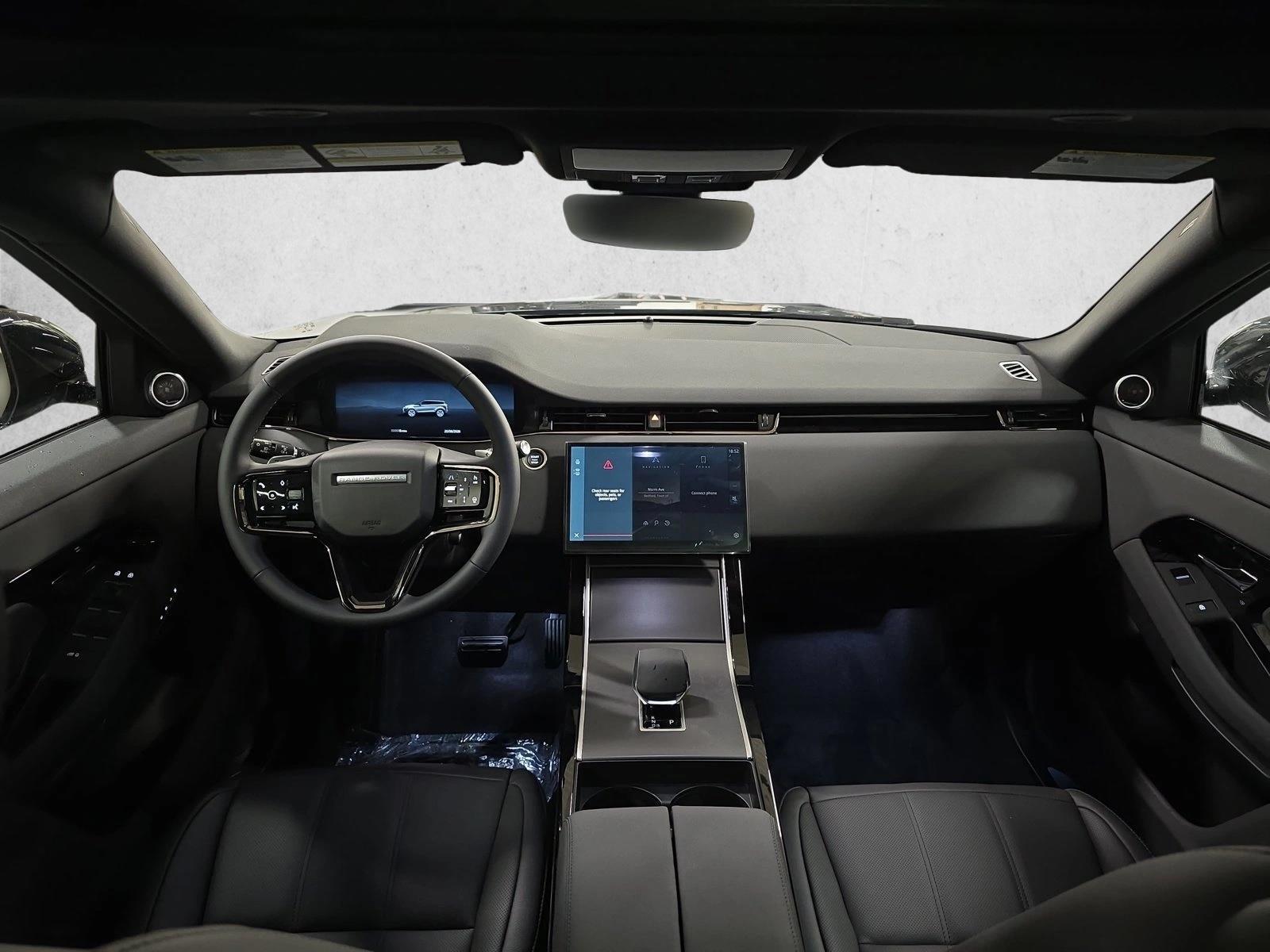 Thumbnail: 2026 Land Rover Range Rover Evoque - 3