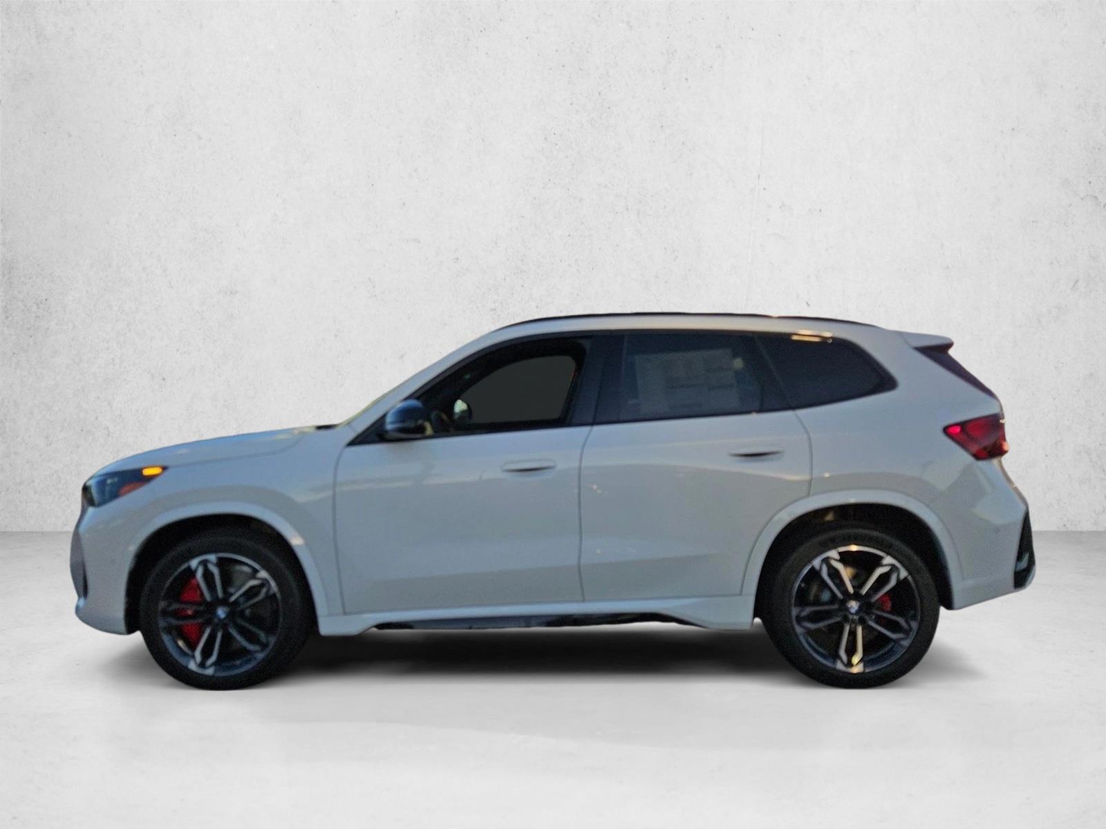 Thumbnail: 2027 BMW X1 - 2