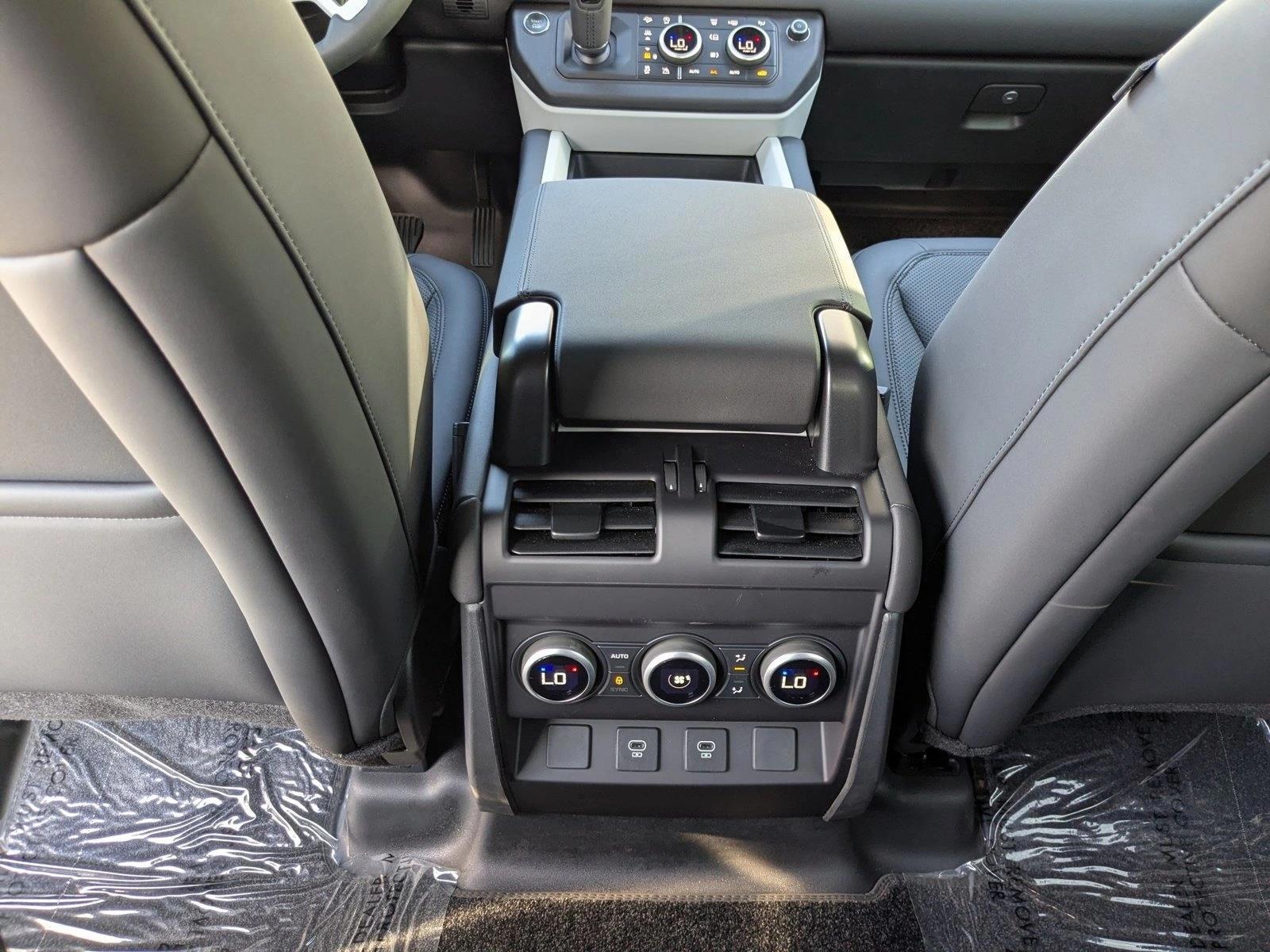 2025 Land Rover Defender S - Photo 19