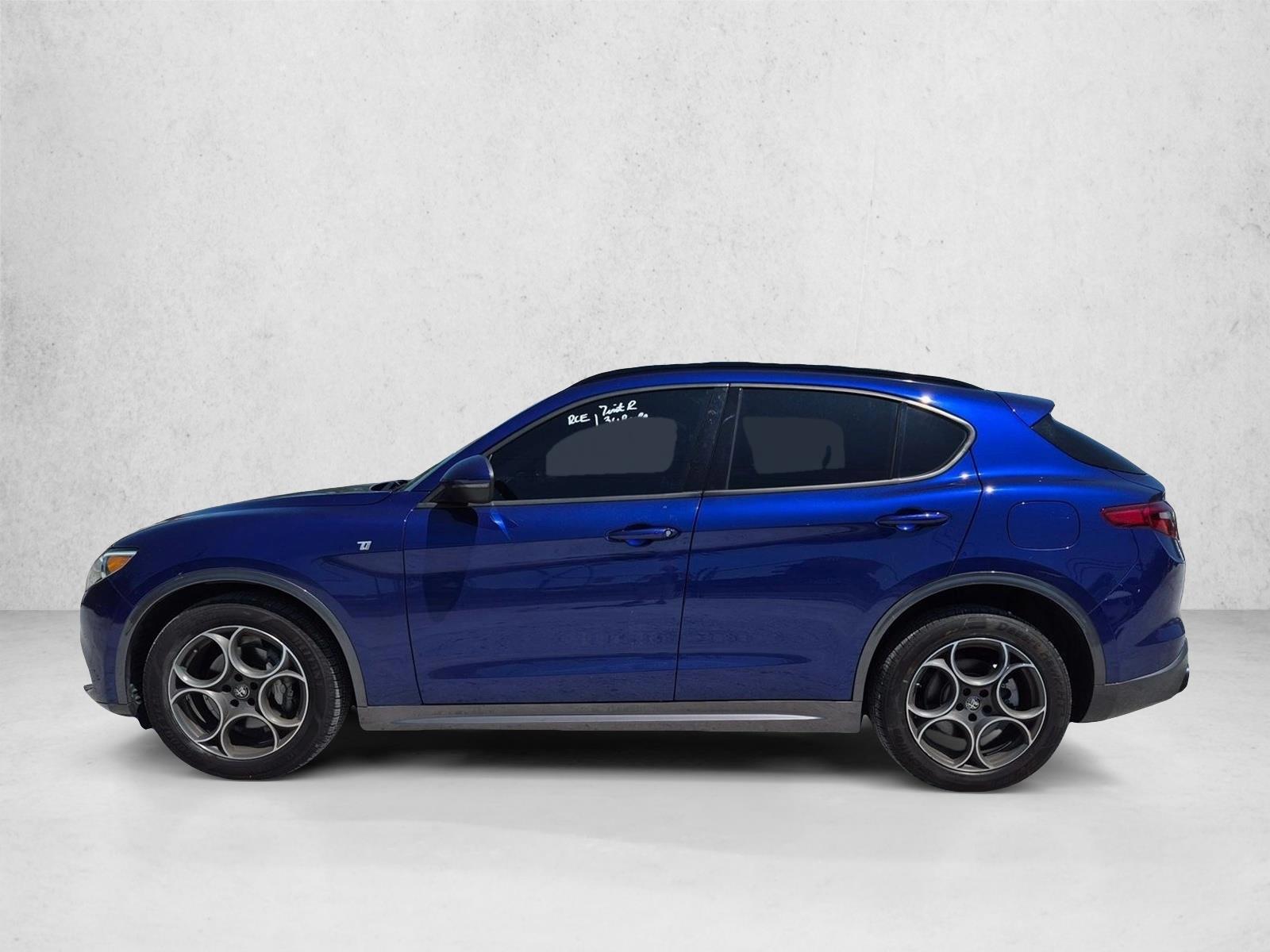 2022 Alfa Romeo Stelvio