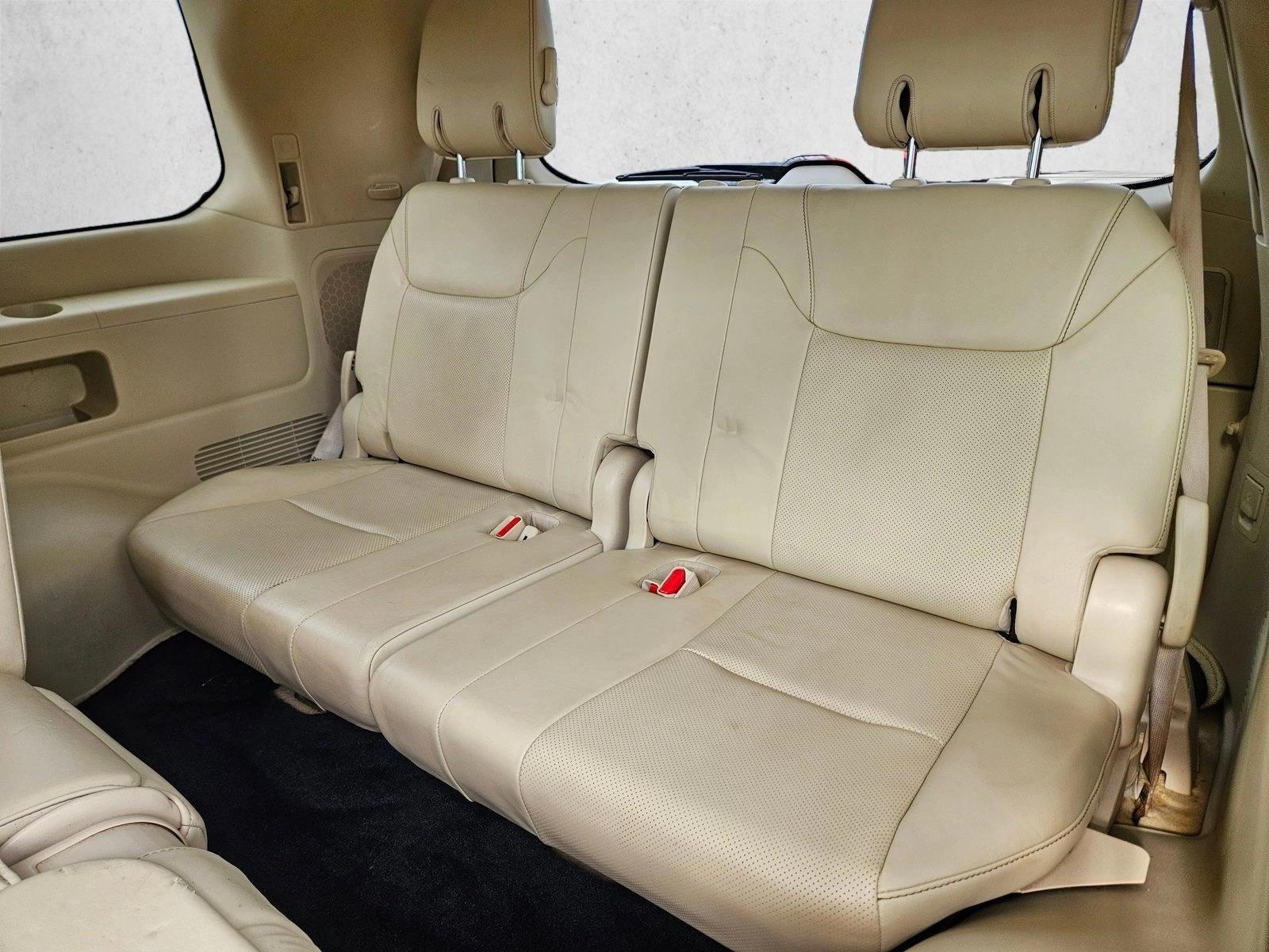 2013 Lexus LX 570 - Photo 22