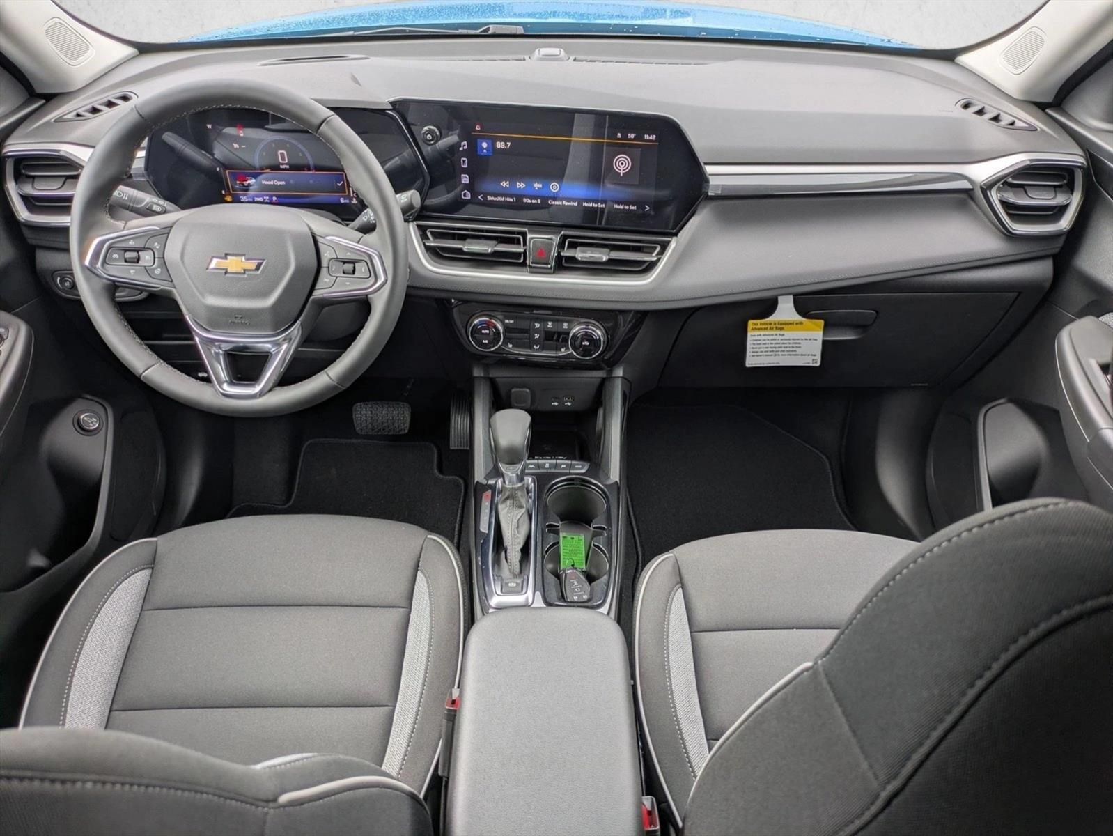Thumbnail: 2026 Chevrolet TrailBlazer - 4