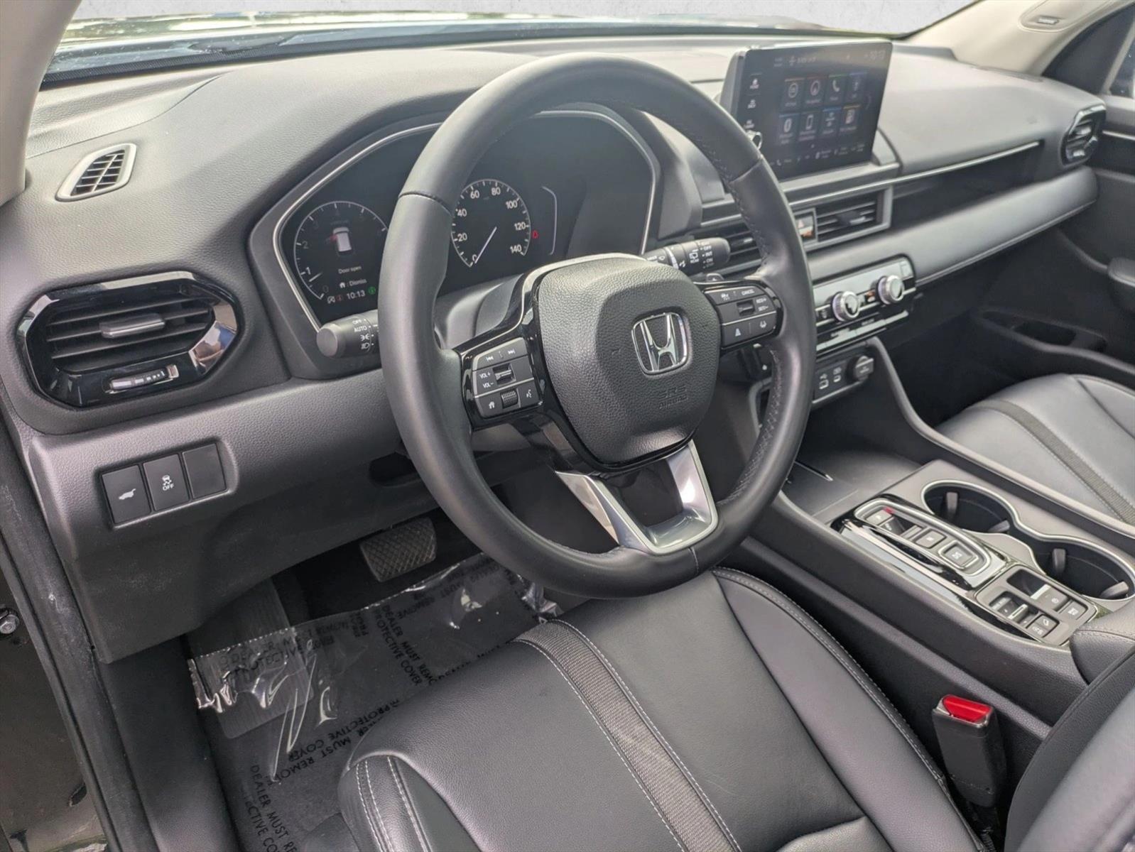 Thumbnail: 2023 Honda Pilot - 3