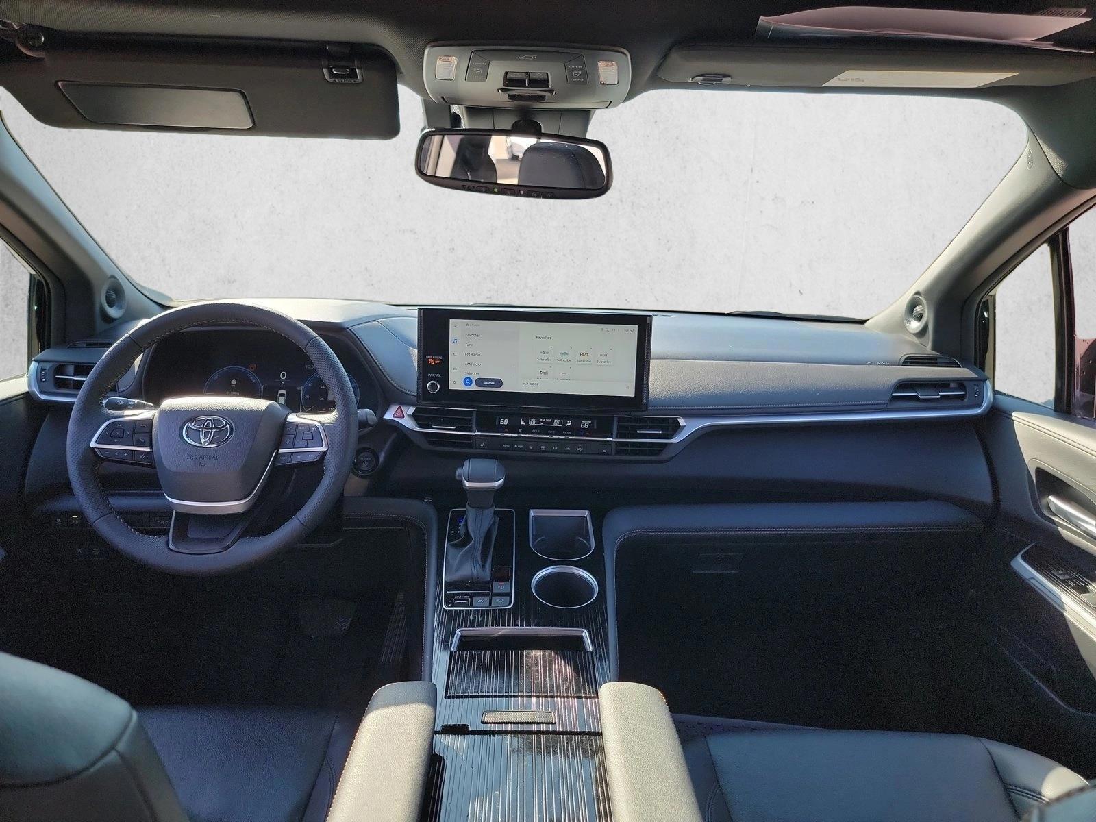 Thumbnail: 2025 Toyota Sienna - 3