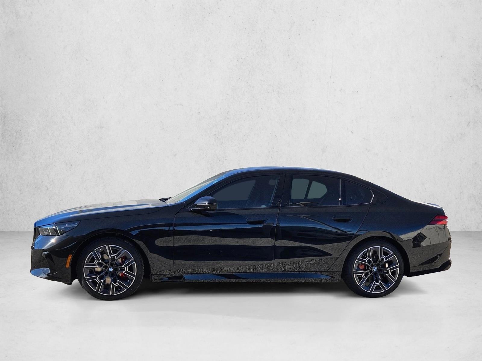Thumbnail: 2026 BMW 5 Series - 2