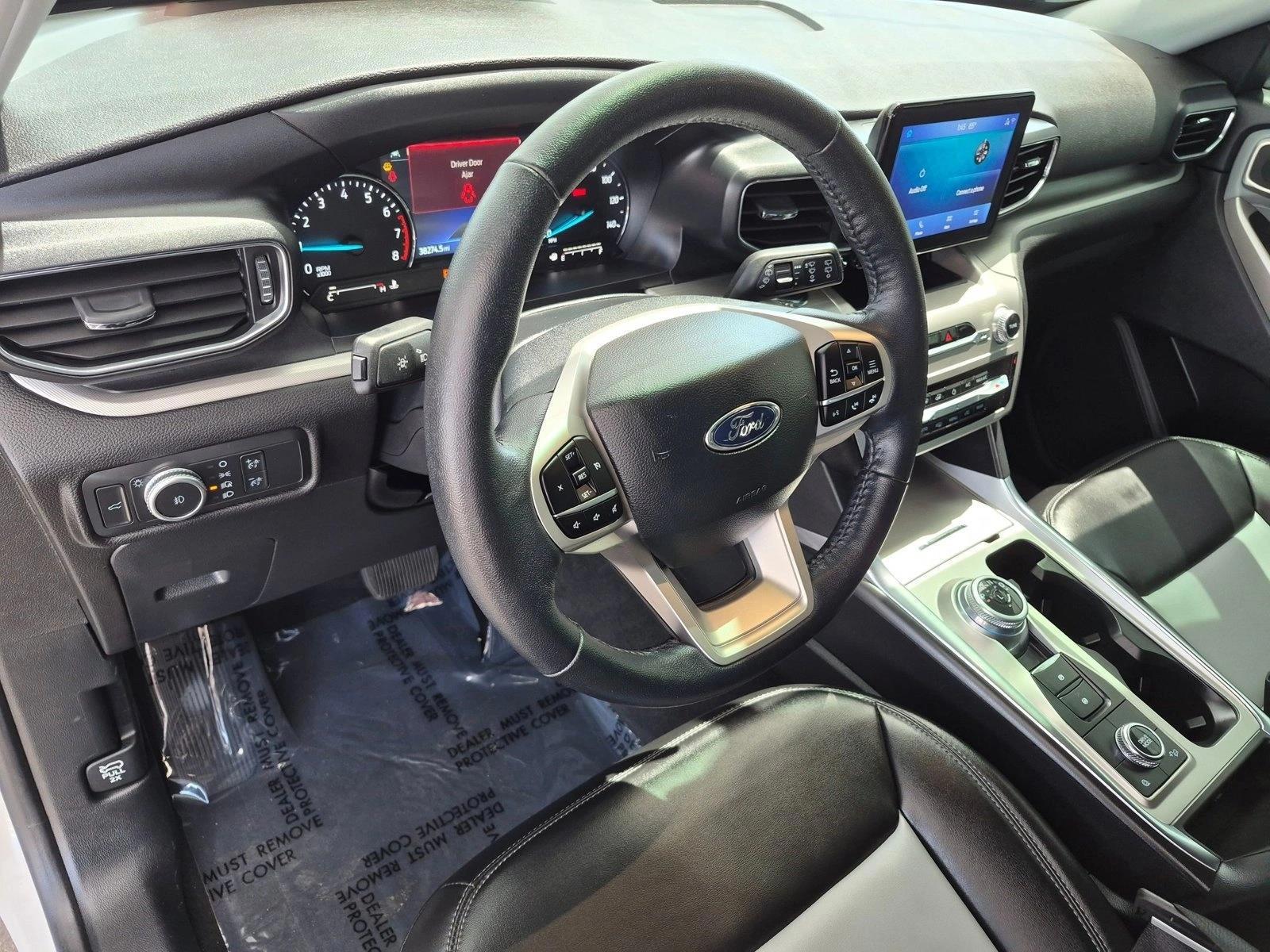 Thumbnail: 2022 Ford Explorer - 3