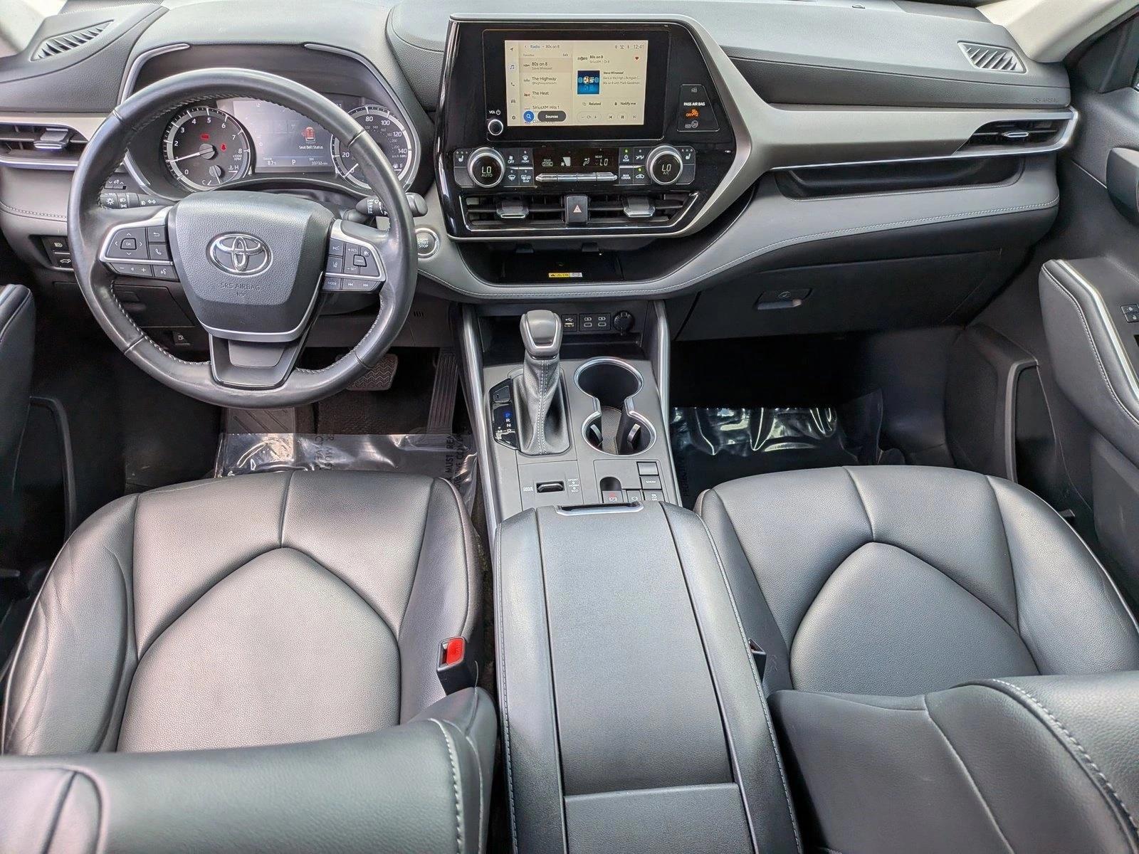Thumbnail: 2023 Toyota Highlander - 3