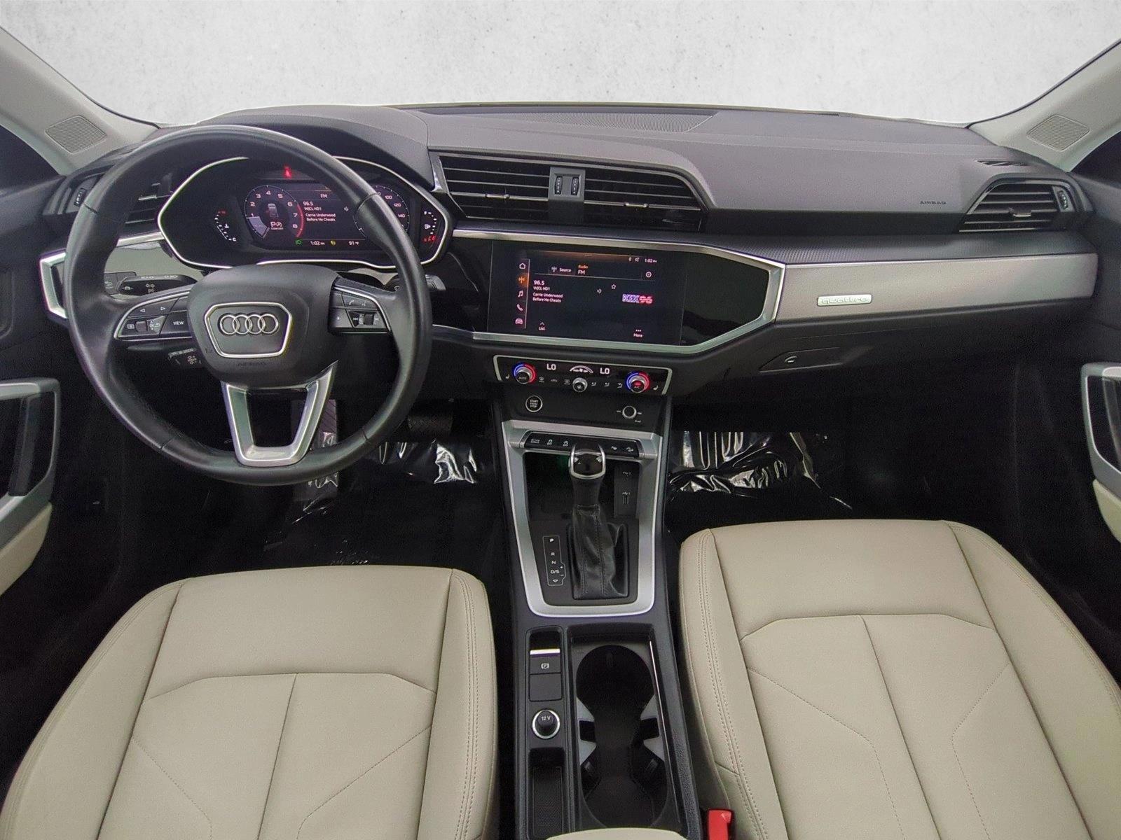 Thumbnail: 2021 Audi Q3 - 4