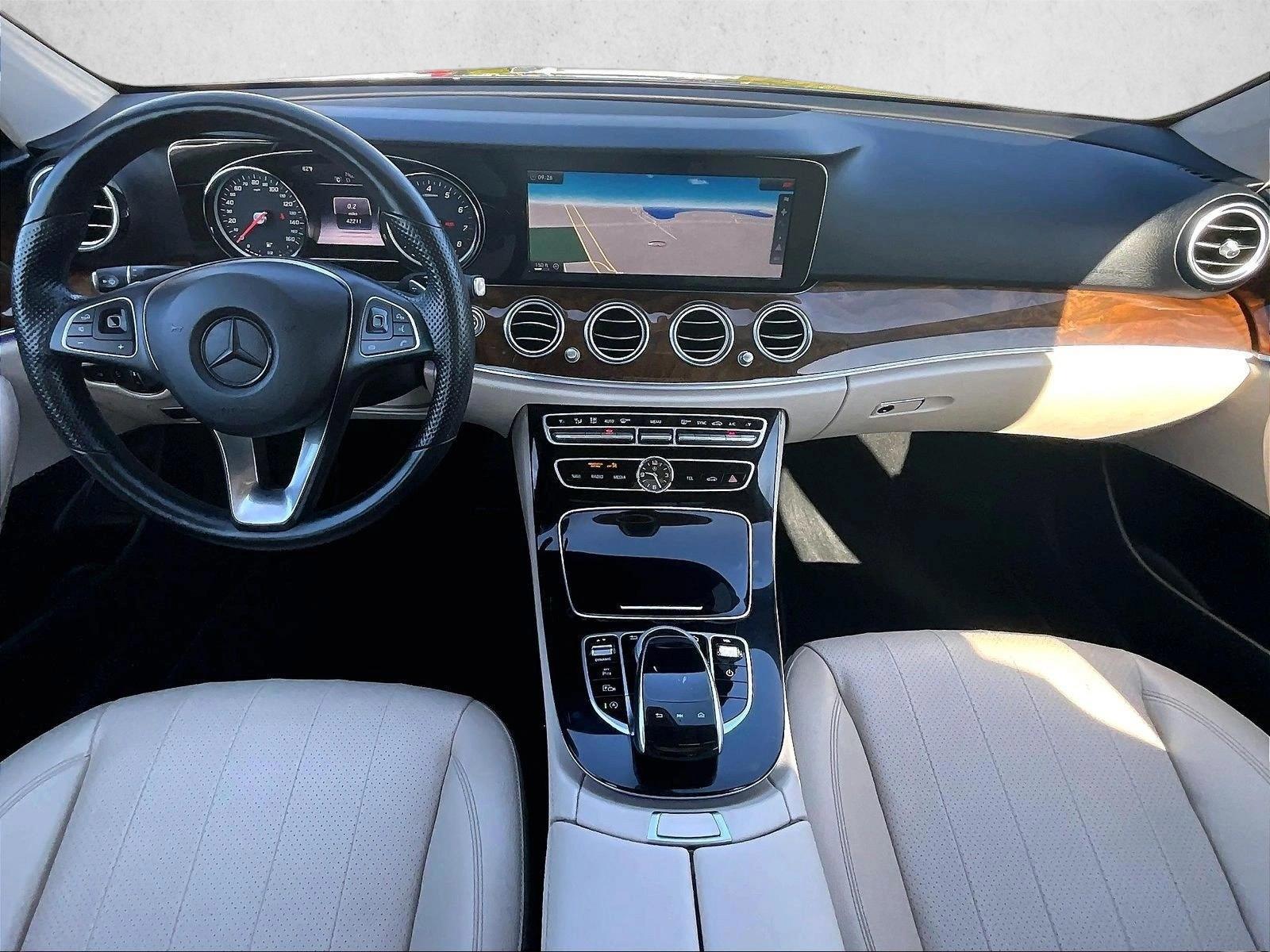 Thumbnail: 2017 Mercedes-Benz E-Class - 3