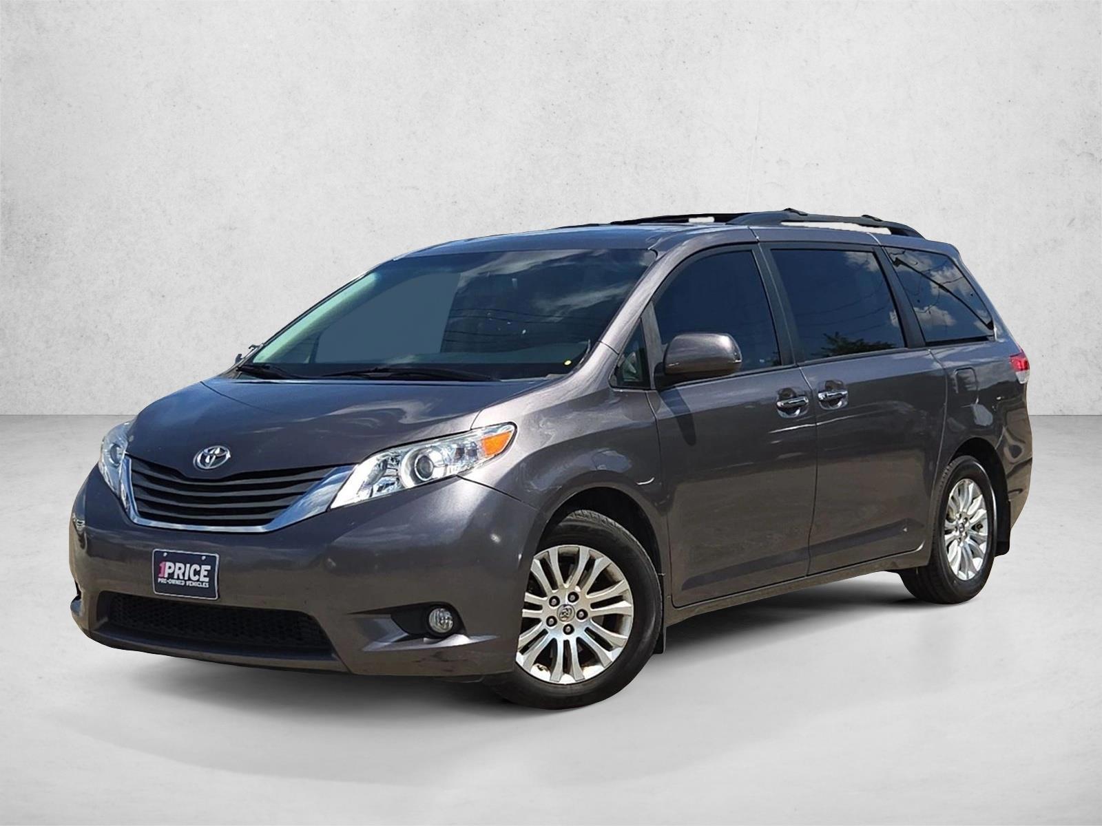 Thumbnail: 2014 Toyota Sienna - 1