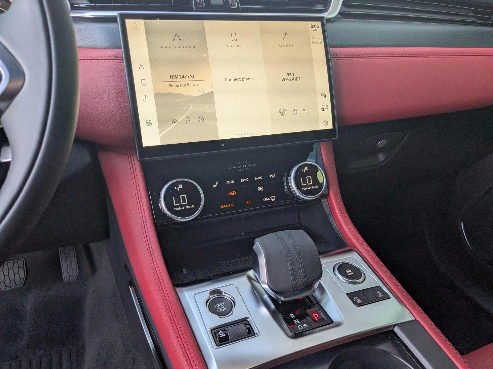 2026 Jaguar F-Pace R-Dynamic S - Photo 12