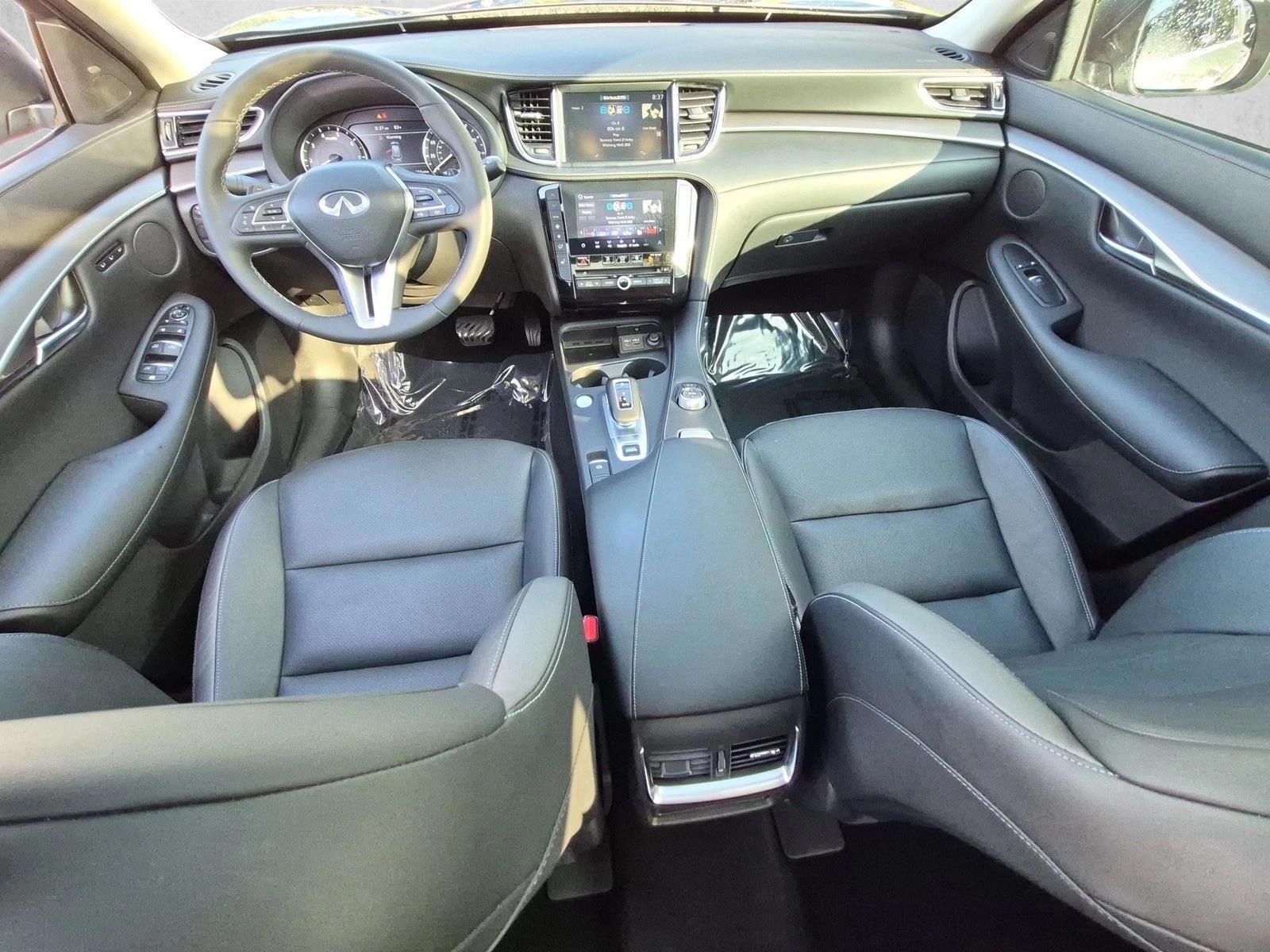 Thumbnail: 2023 INFINITI QX50 - 3