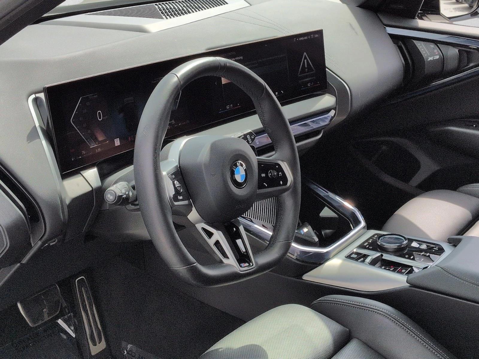 Thumbnail: 2025 BMW 3 Series - 3