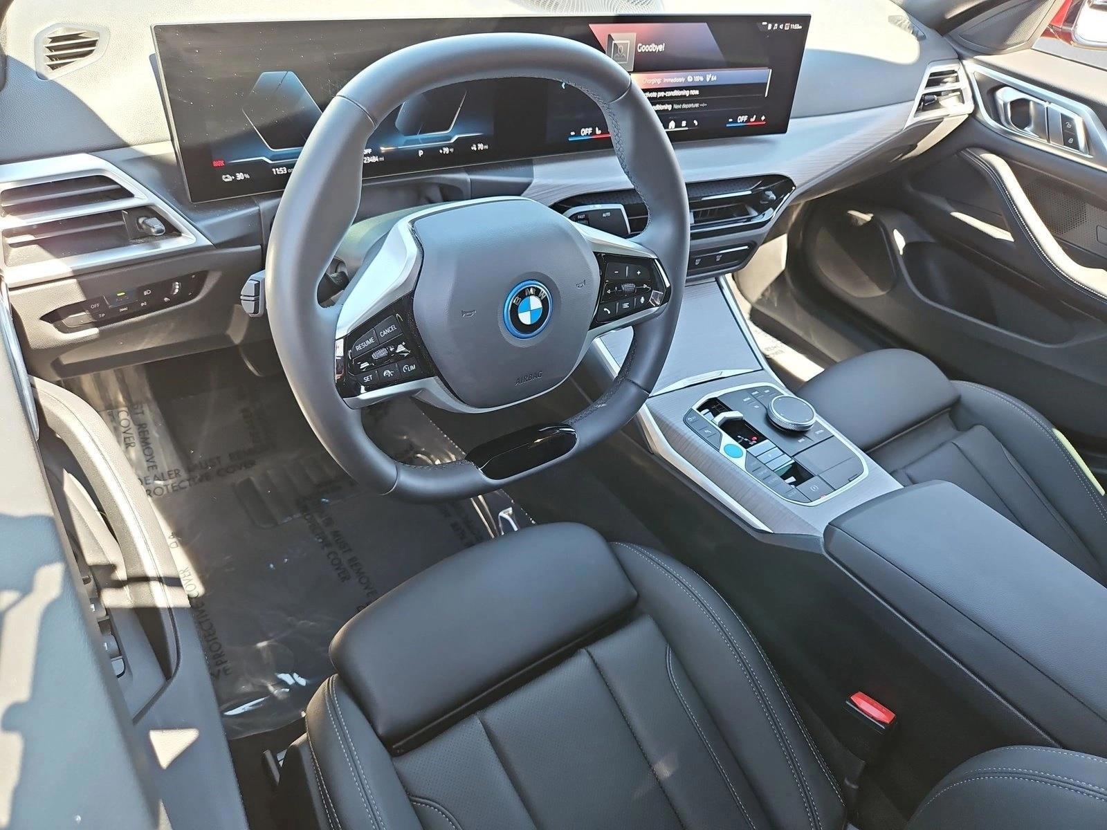 Thumbnail: 2025 BMW i4 - 3