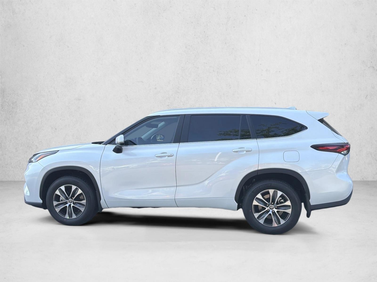 Thumbnail: 2026 Toyota Highlander - 2