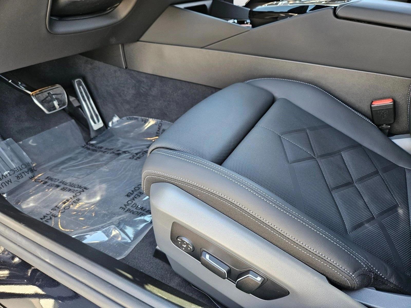 Thumbnail: 2026 BMW 5 Series - 5