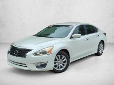 2015 Nissan Altima S -
                  Memphis, TN