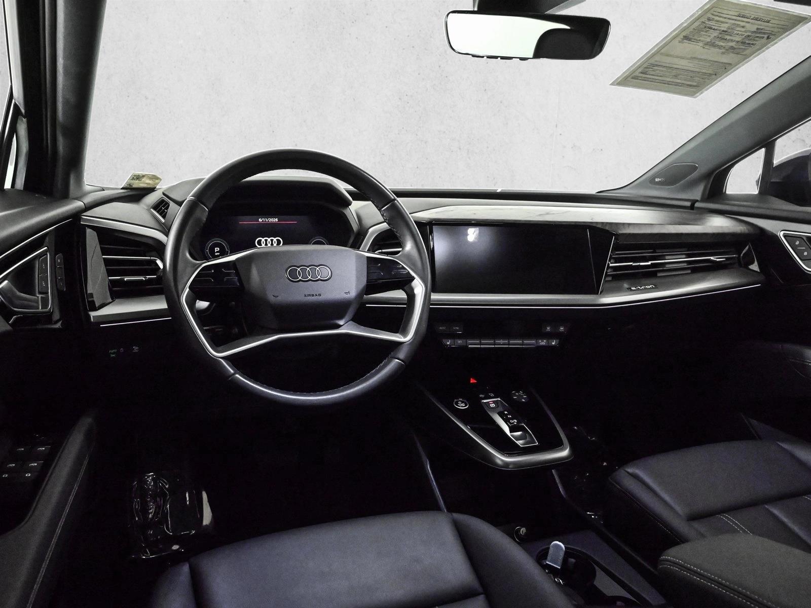 Thumbnail: 2023 Audi Q4 e-tron - 3