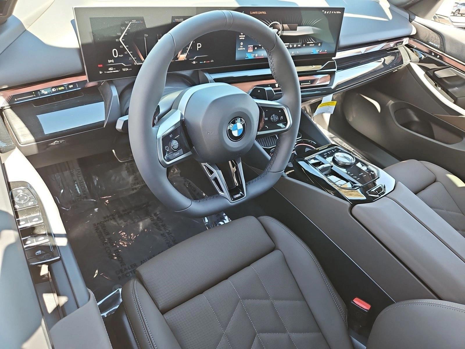 Thumbnail: 2027 BMW 5 Series - 3